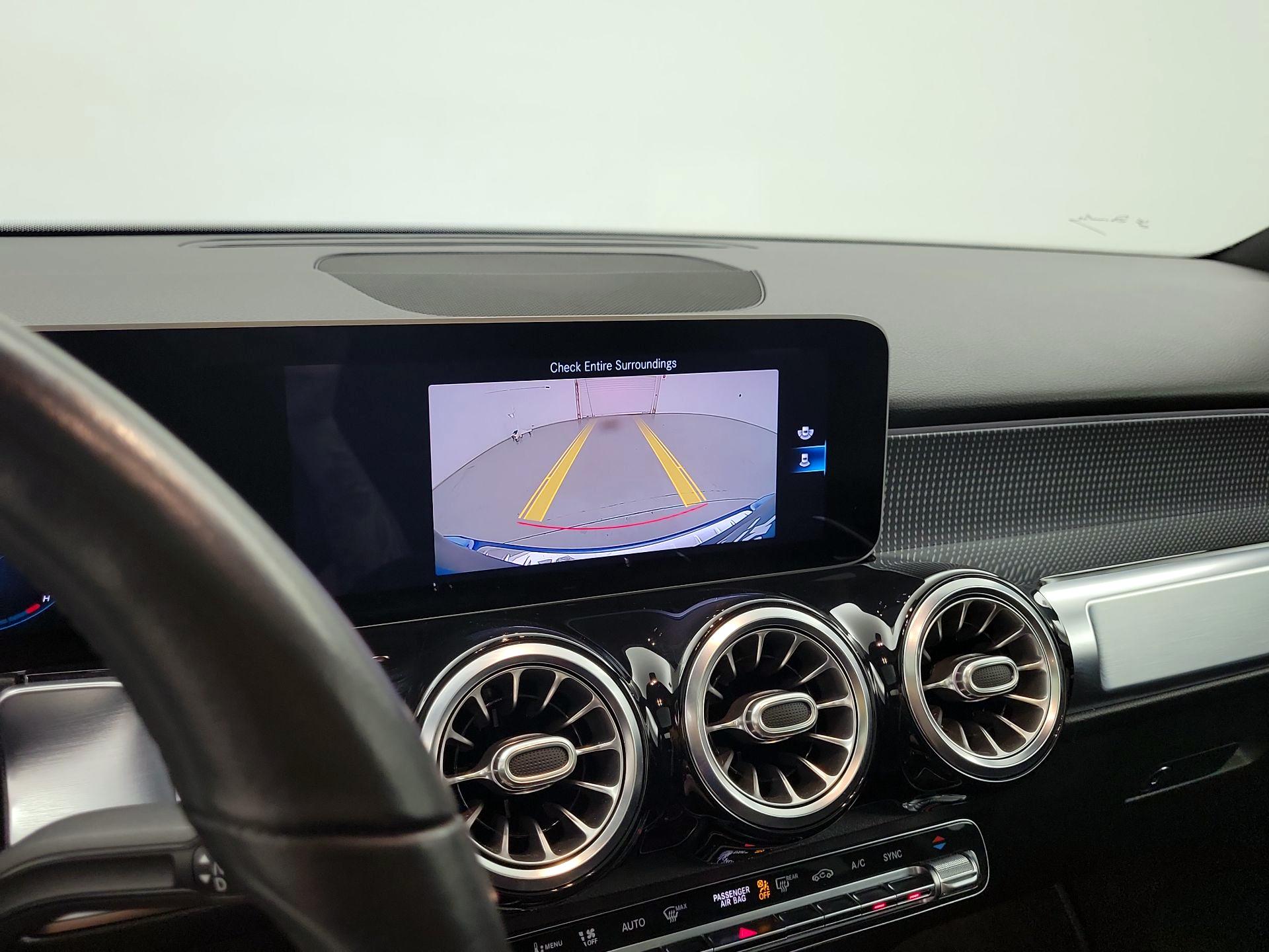 Thumbnail: 2021 Mercedes-Benz GLB - 14