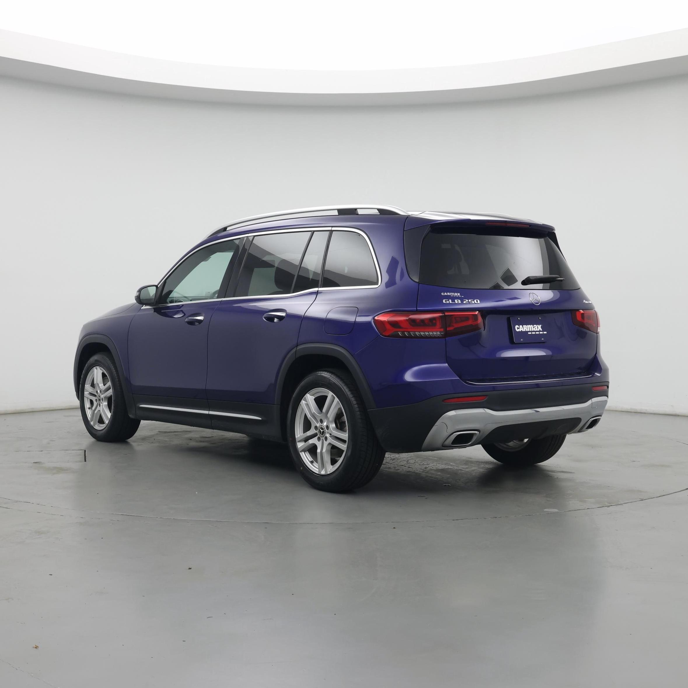 Thumbnail: 2021 Mercedes-Benz GLB - 3