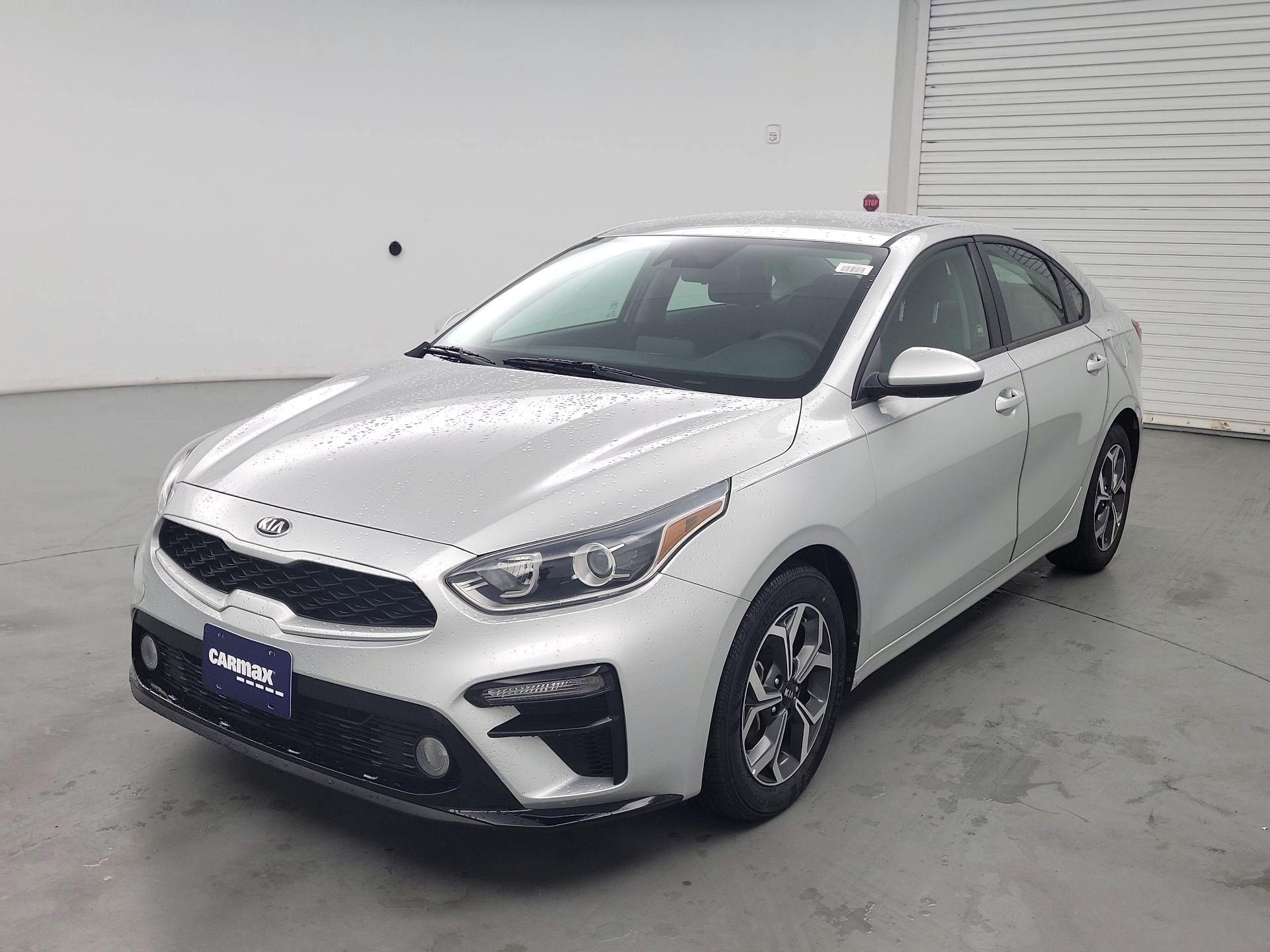 Thumbnail: 2020 Kia Forte - 3