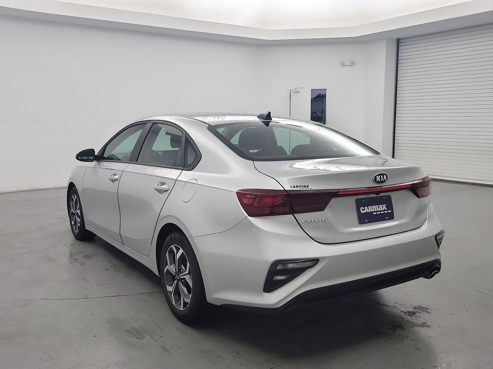 Thumbnail: 2020 Kia Forte - 7