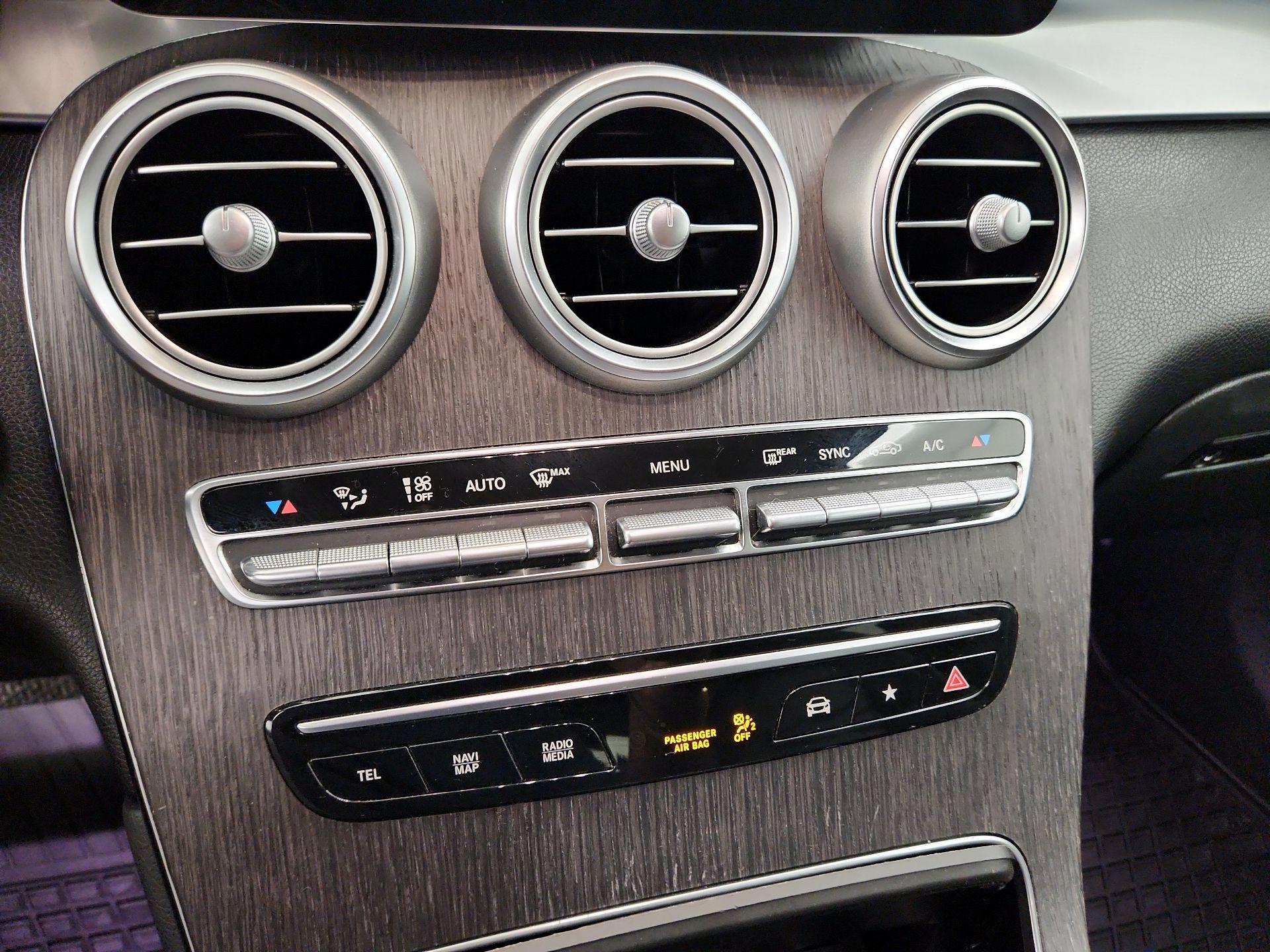 Thumbnail: 2020 Mercedes-Benz GLC - 17