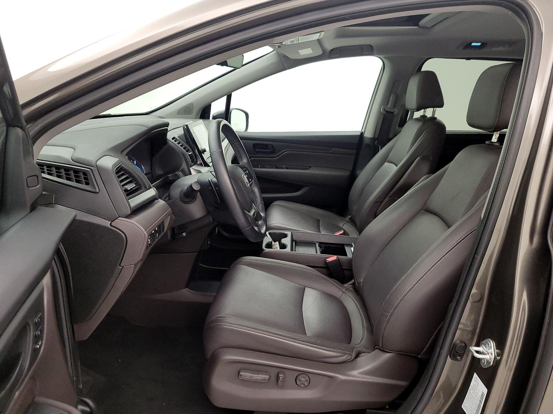 Thumbnail: 2023 Honda Odyssey - 11