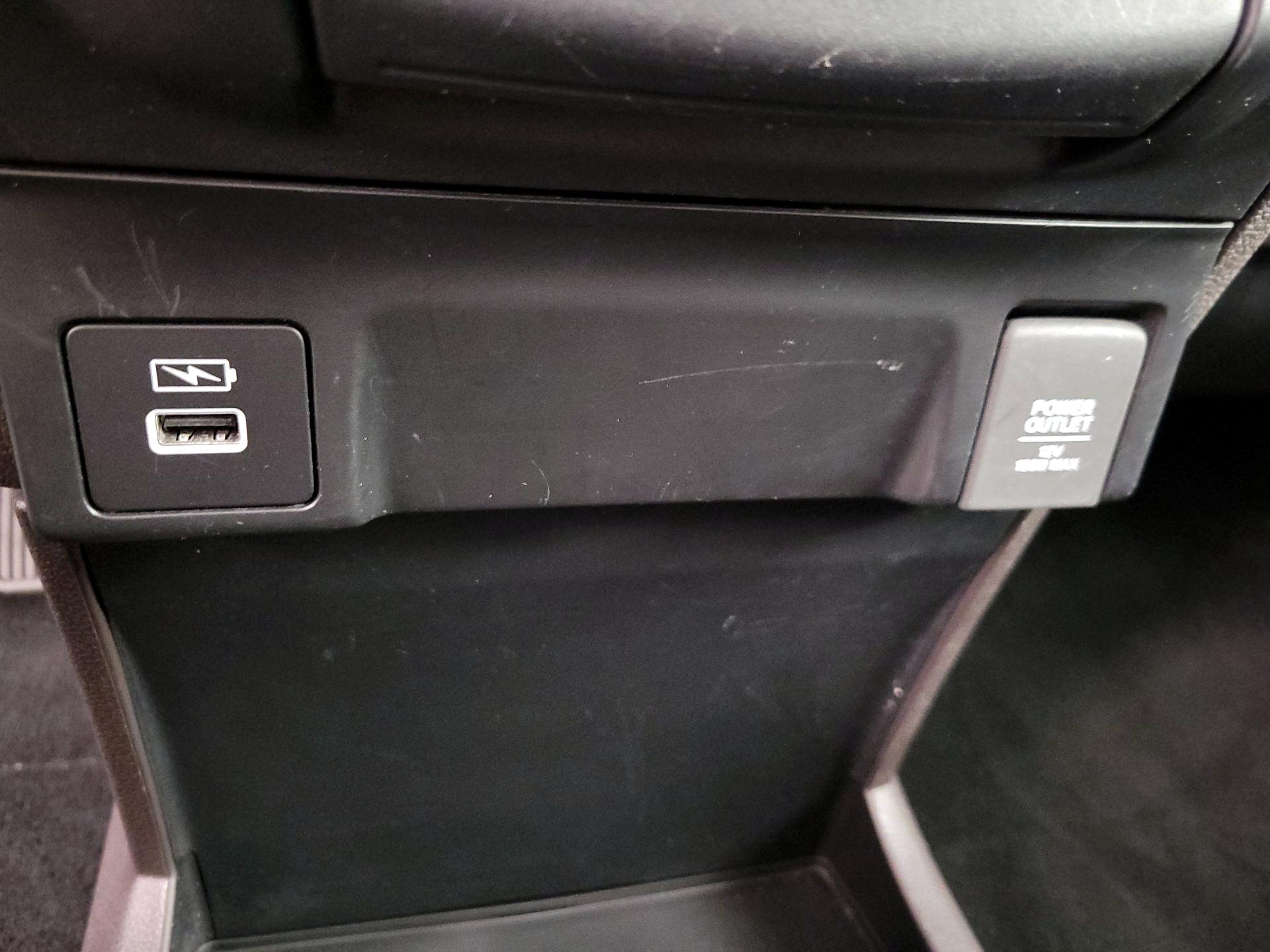 Thumbnail: 2023 Honda Odyssey - 18