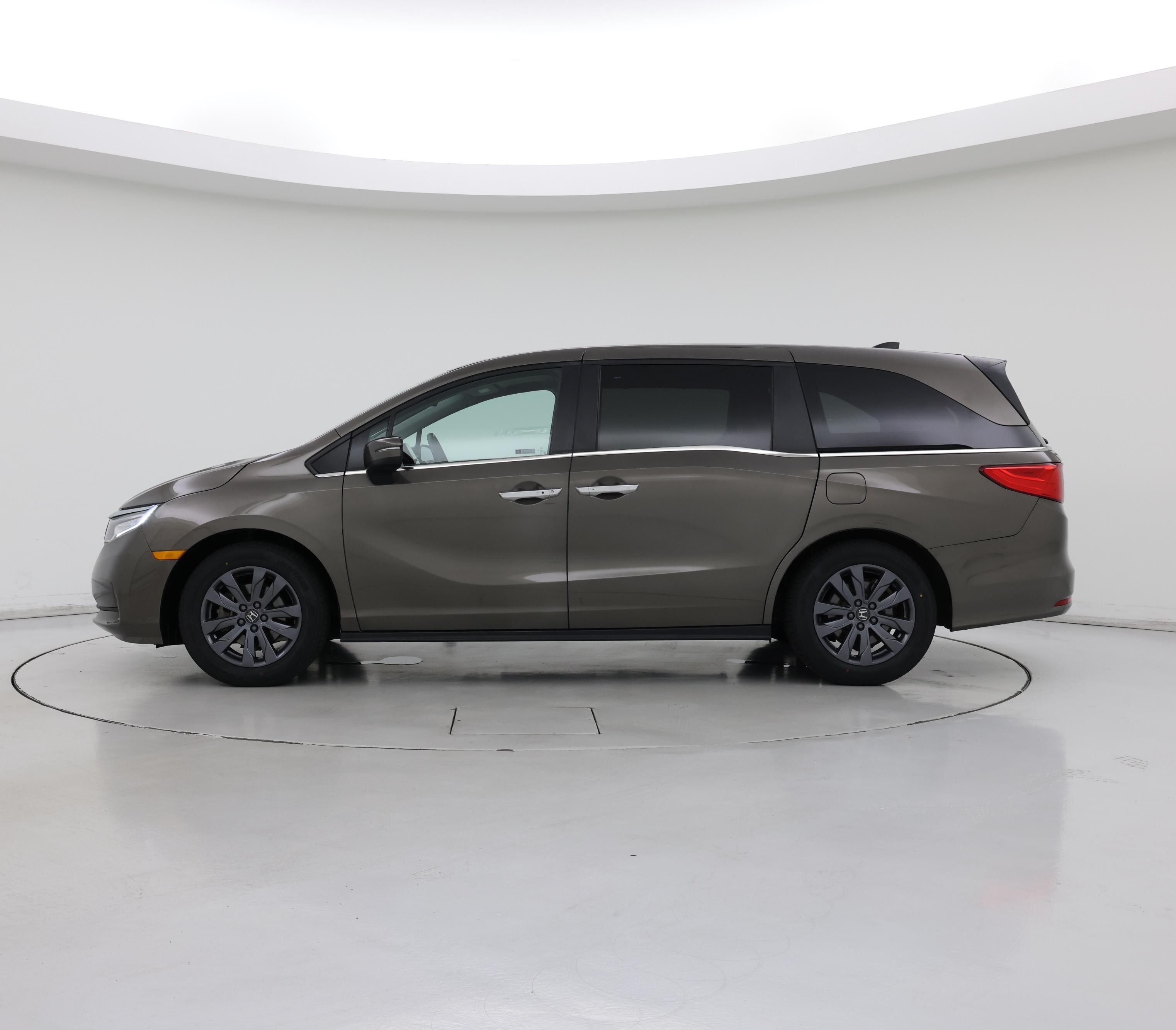 Thumbnail: 2023 Honda Odyssey - 3