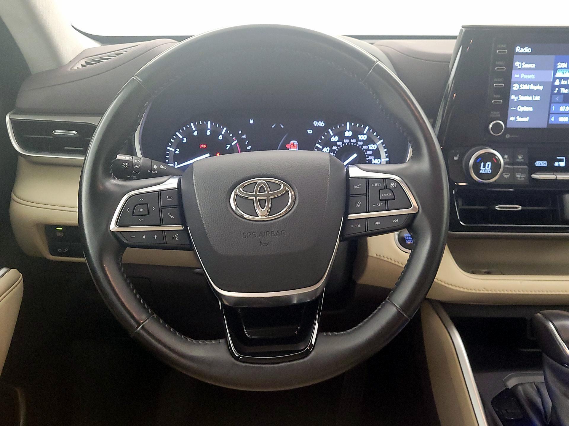 Thumbnail: 2021 Toyota Highlander - 10