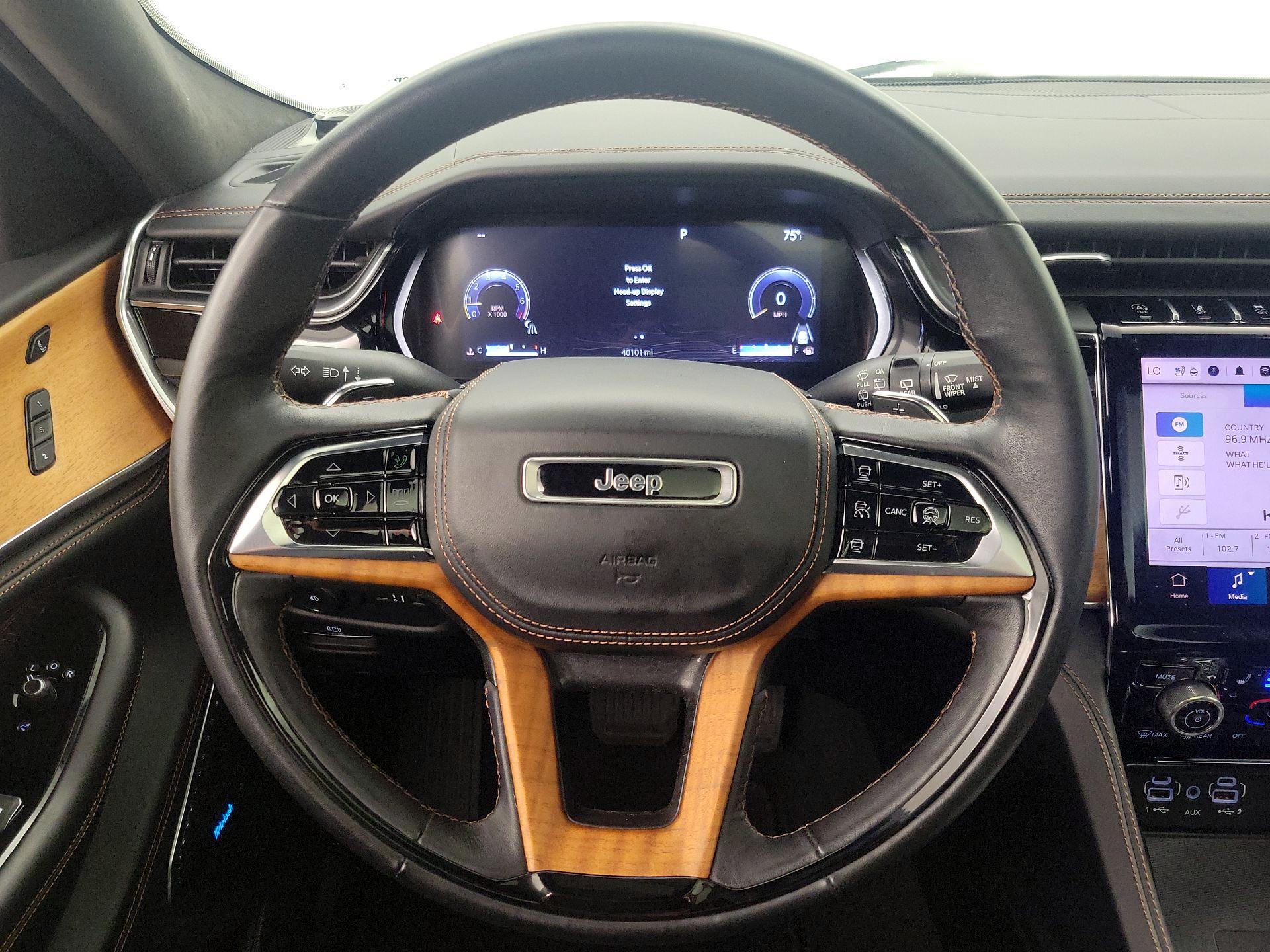 Thumbnail: 2022 Jeep Grand Cherokee - 10