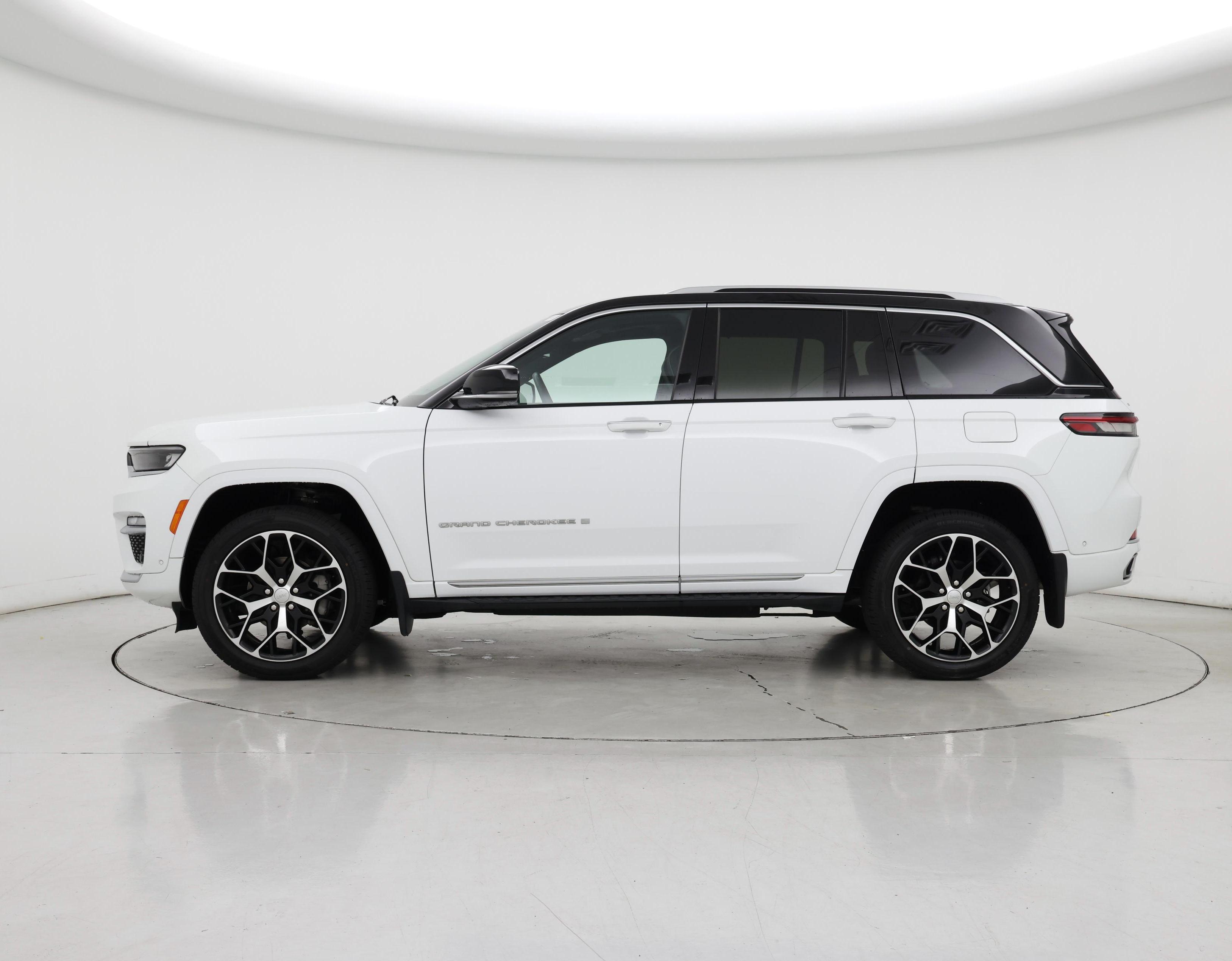 Thumbnail: 2022 Jeep Grand Cherokee - 3