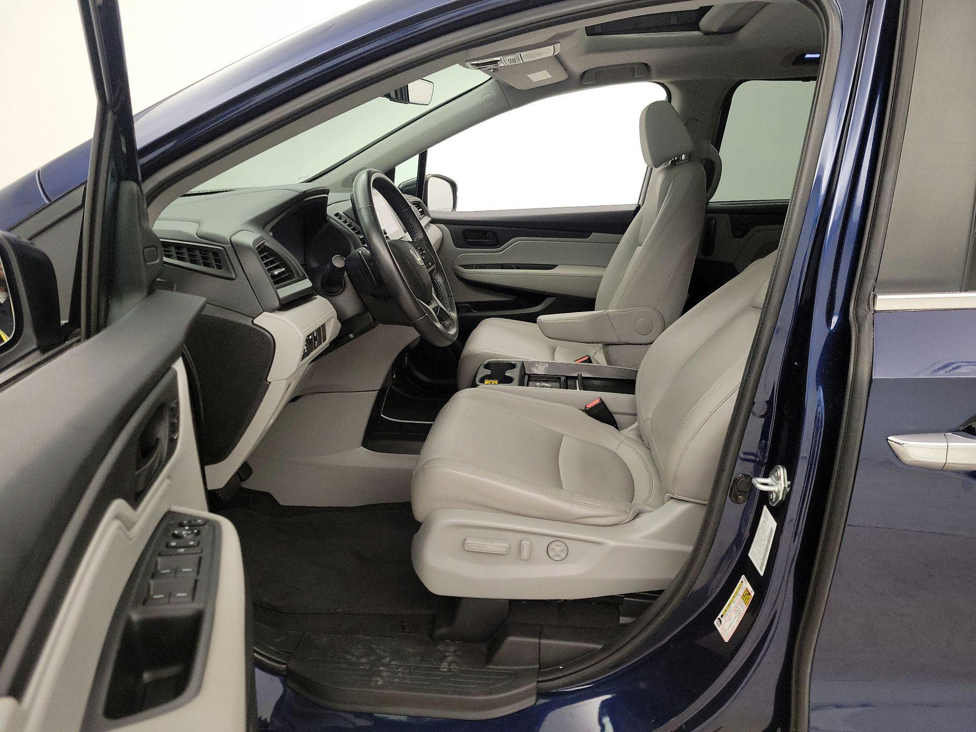 Thumbnail: 2022 Honda Odyssey - 11