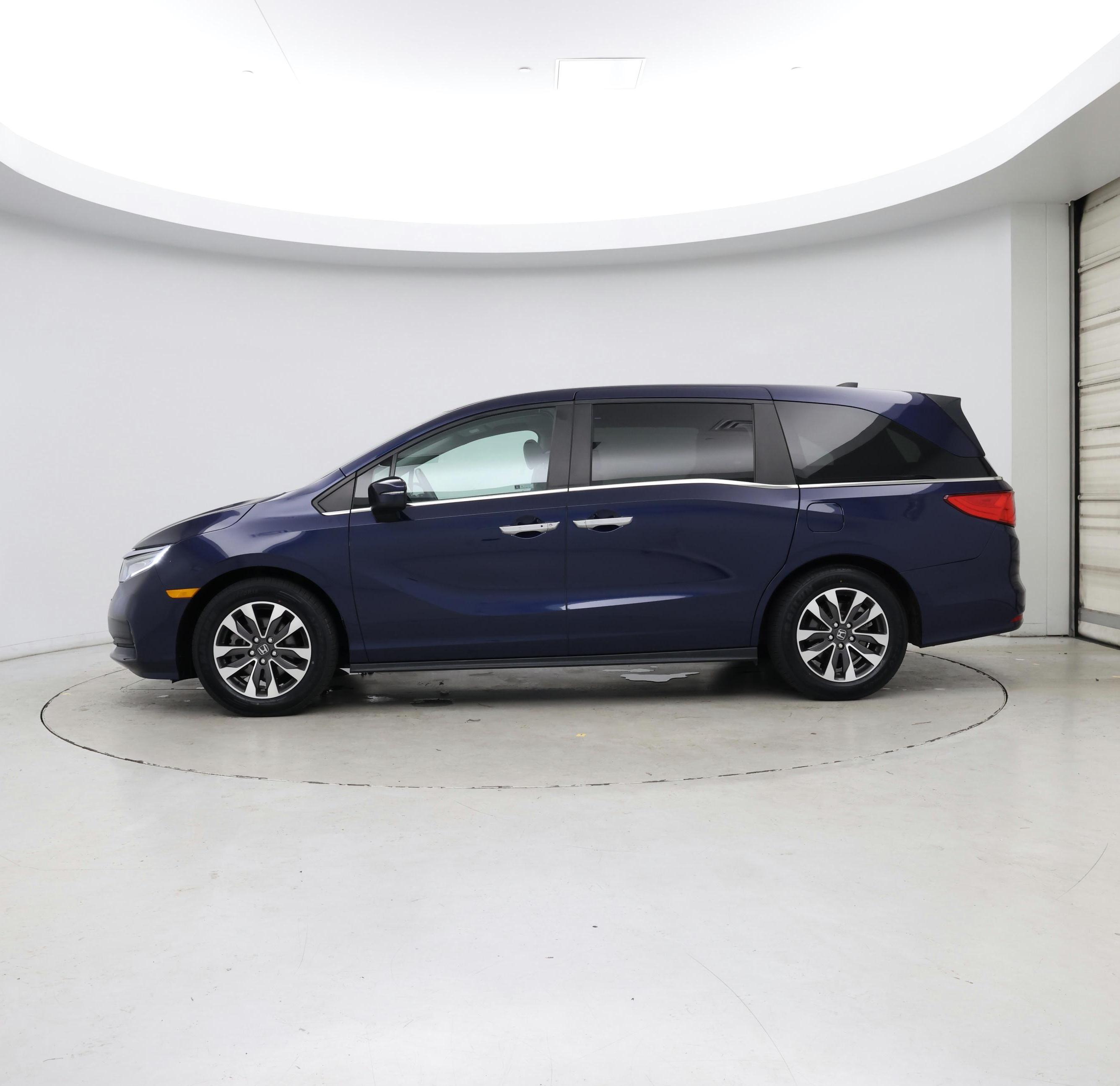 Thumbnail: 2022 Honda Odyssey - 3