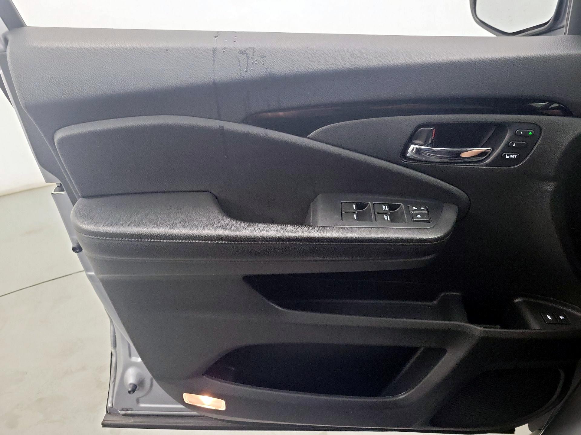 Thumbnail: 2020 Honda Passport - 12