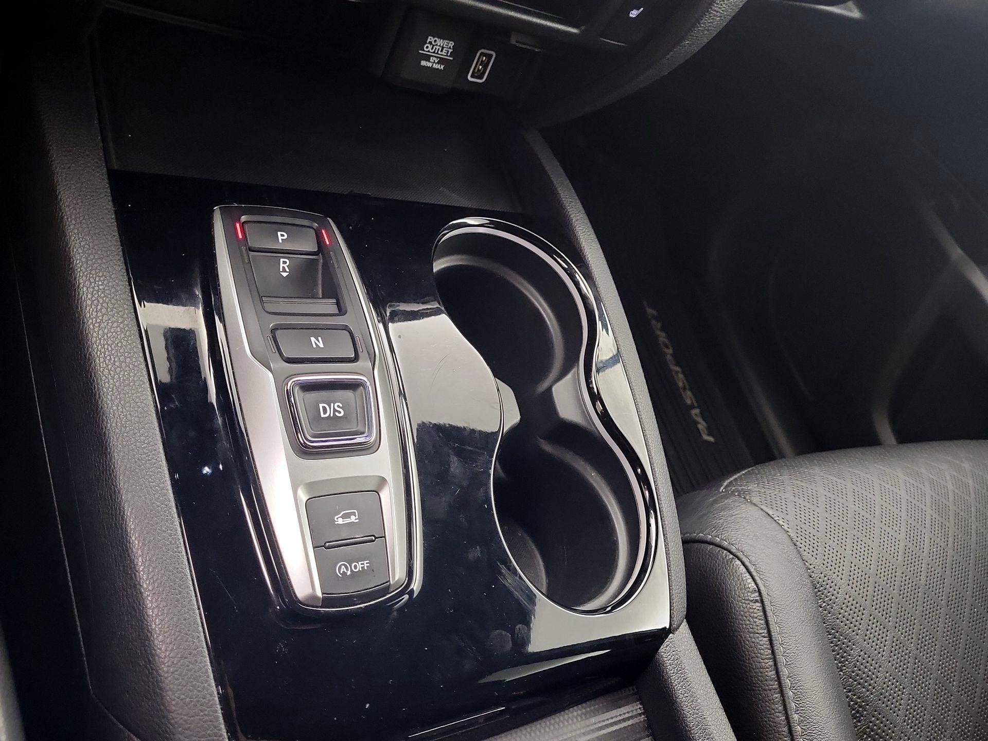 Thumbnail: 2020 Honda Passport - 18