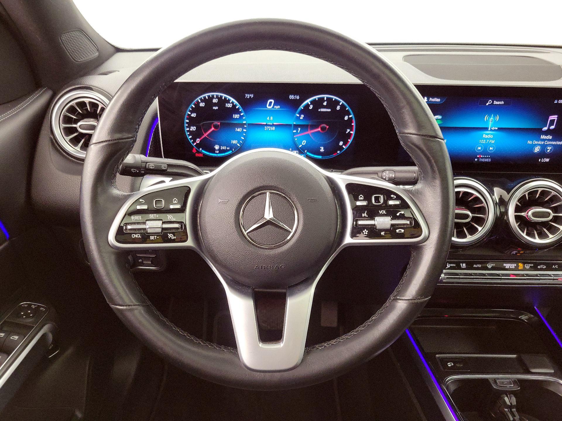 Thumbnail: 2021 Mercedes-Benz GLB - 10