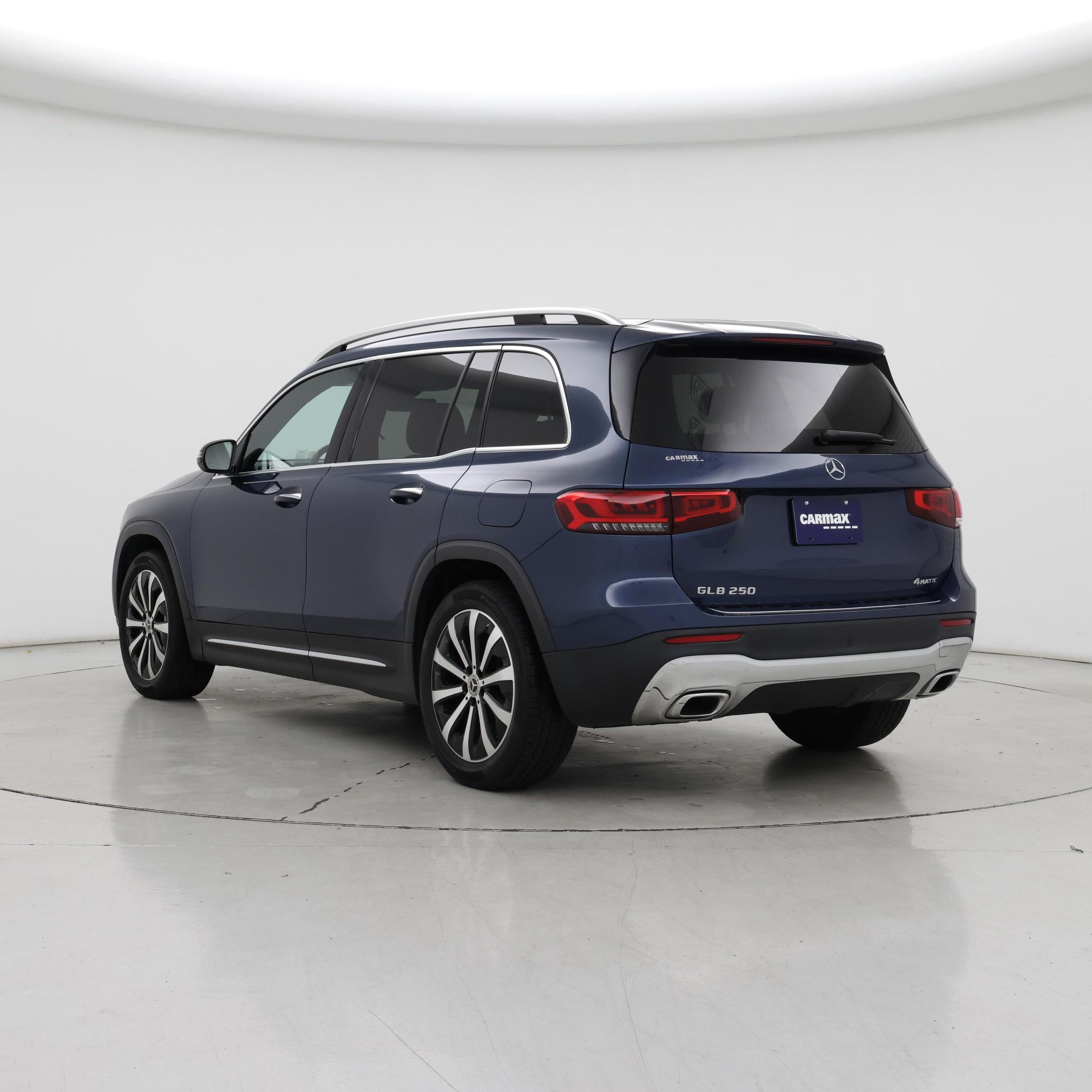Thumbnail: 2021 Mercedes-Benz GLB - 2