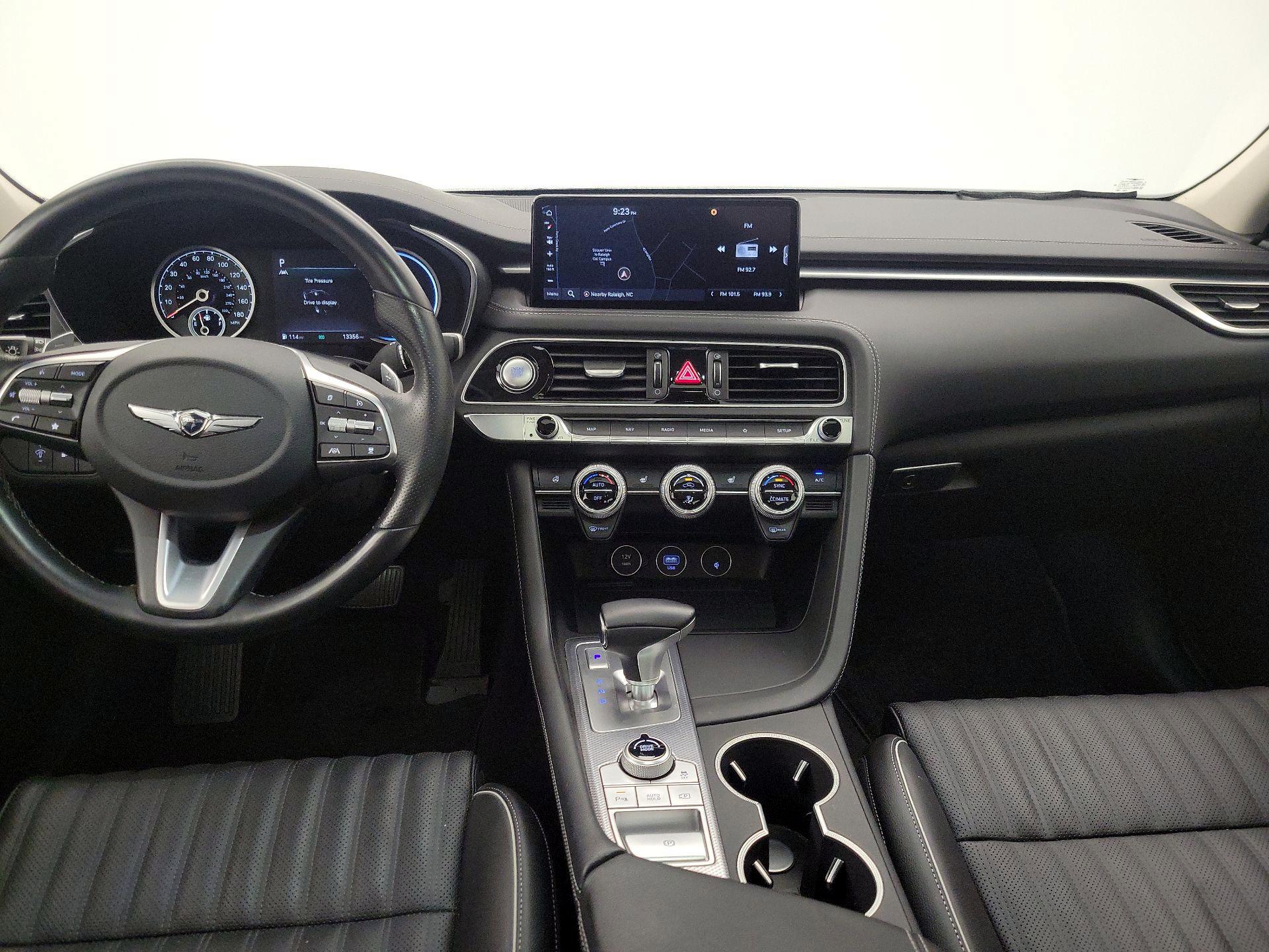 Thumbnail: 2022 Genesis G70 - 9