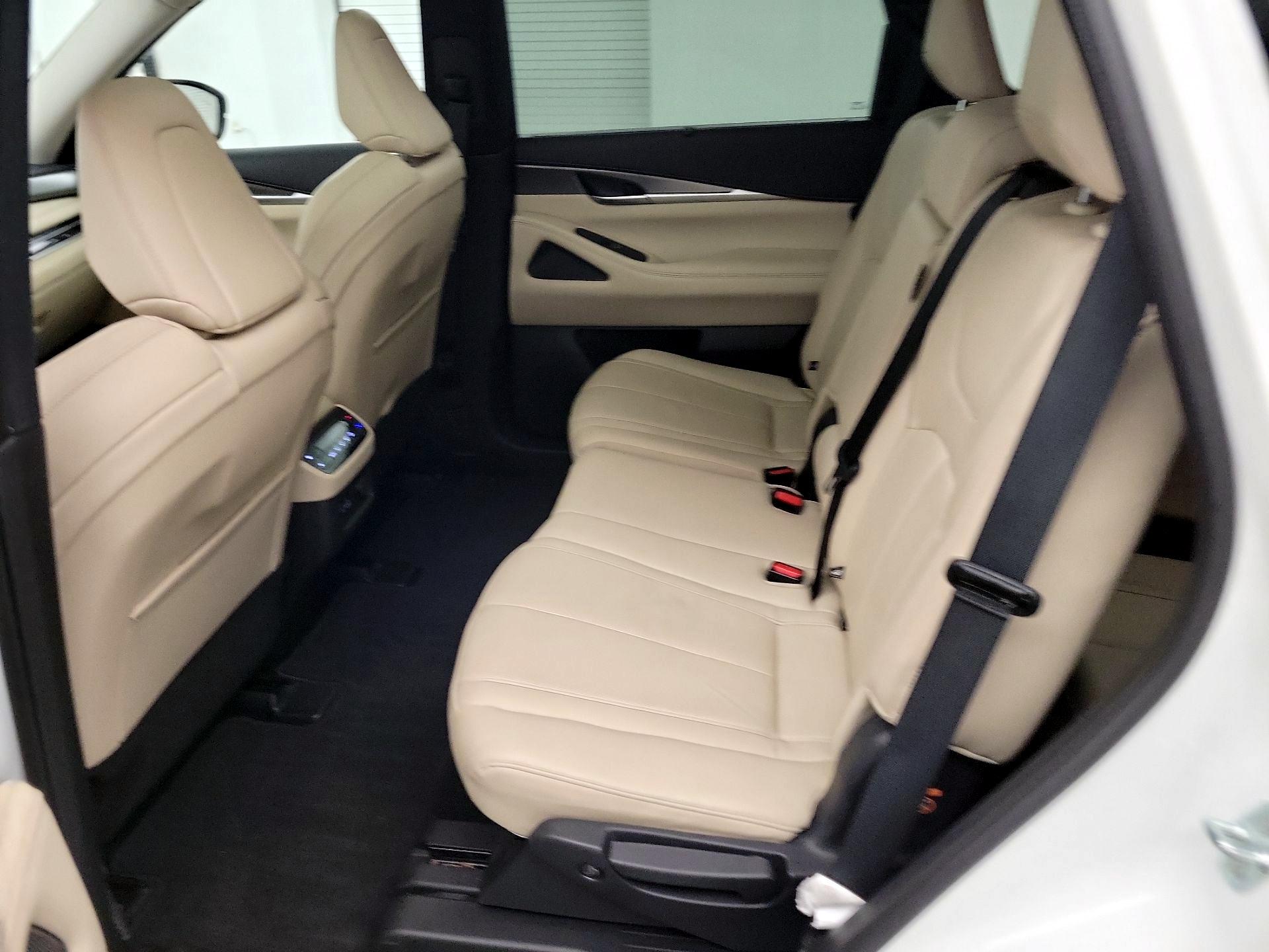 Thumbnail: 2023 INFINITI QX60 - 19