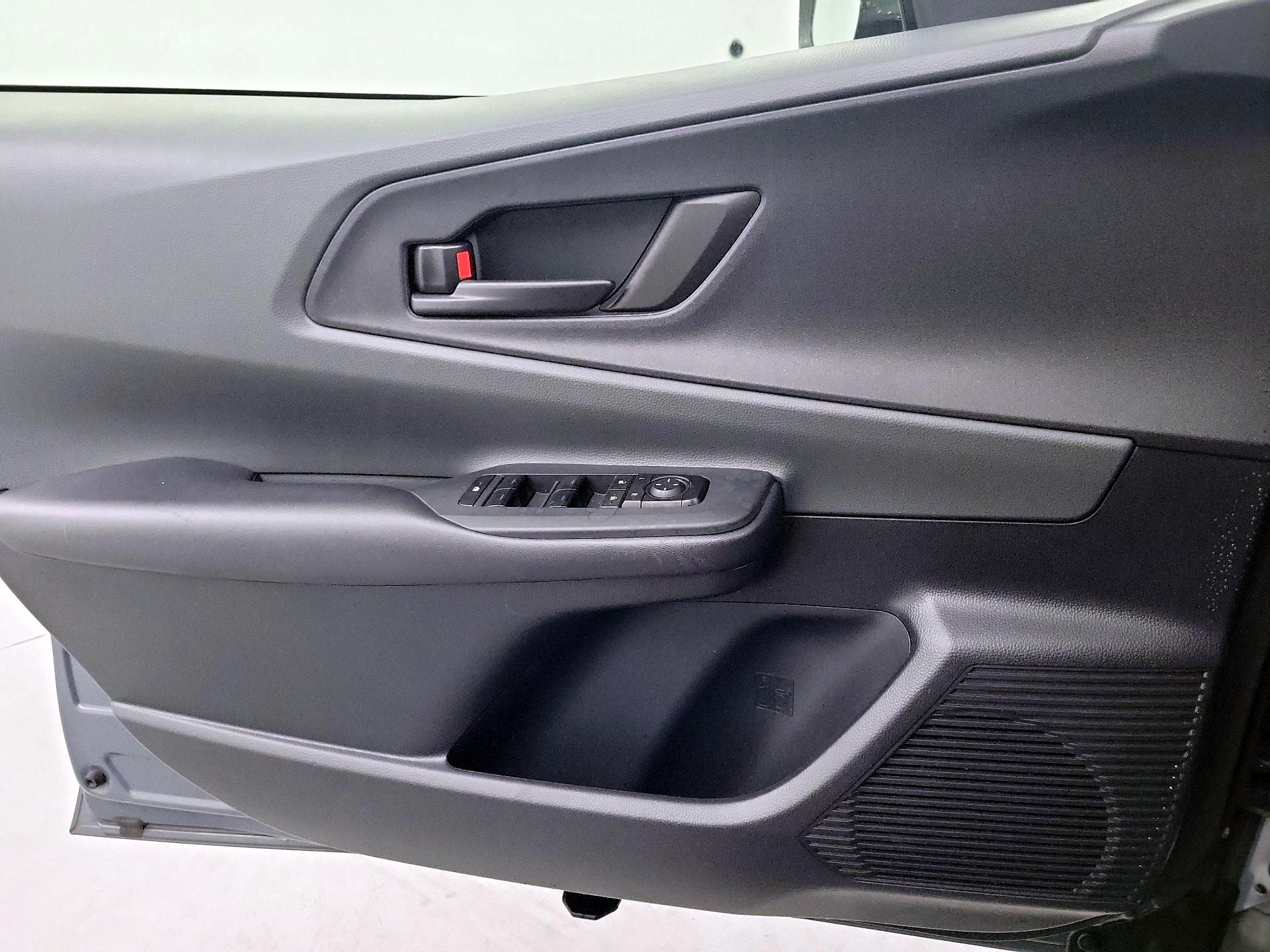 Thumbnail: 2023 Toyota Prius - 12