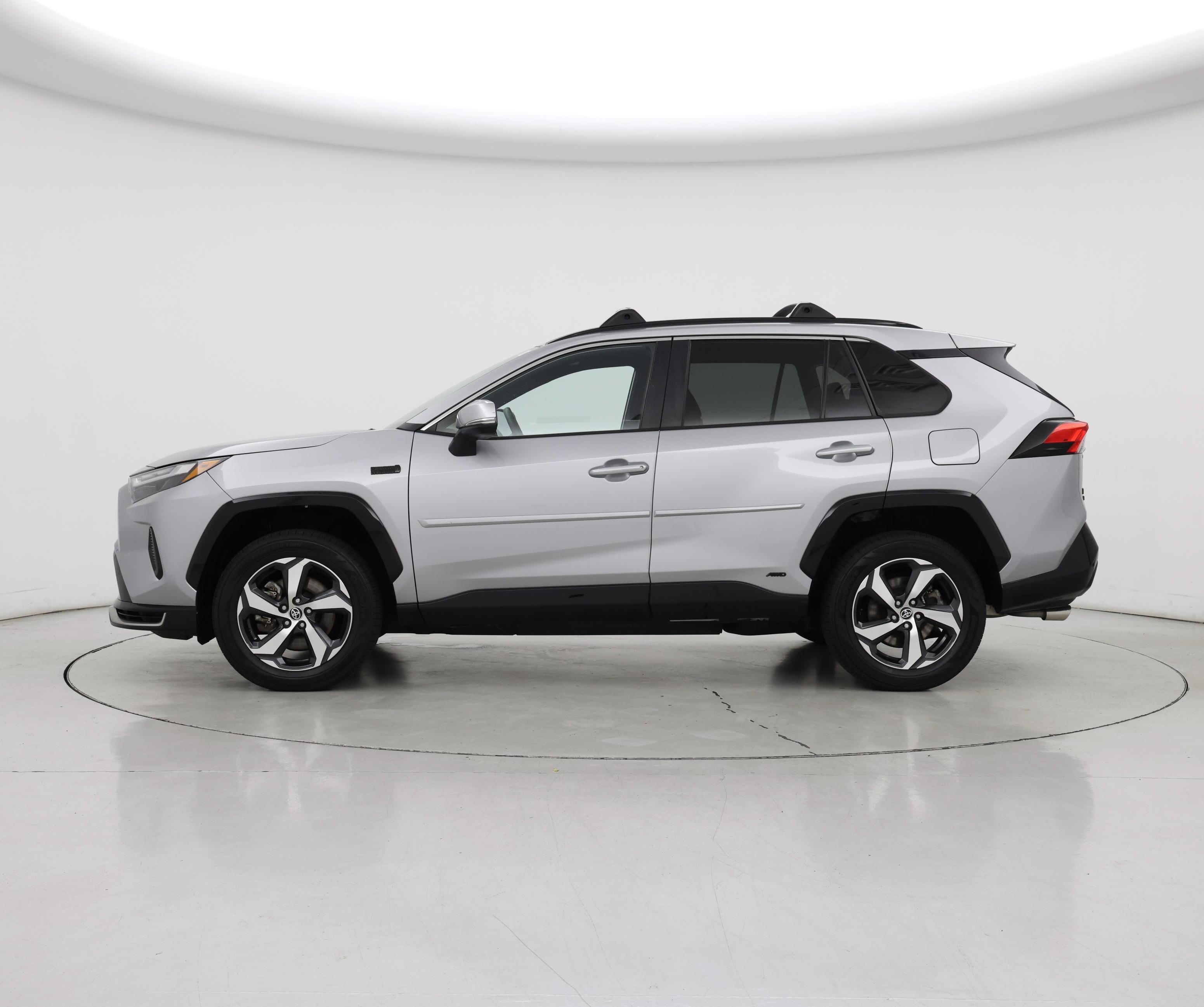 Thumbnail: 2022 Toyota RAV4 - 3