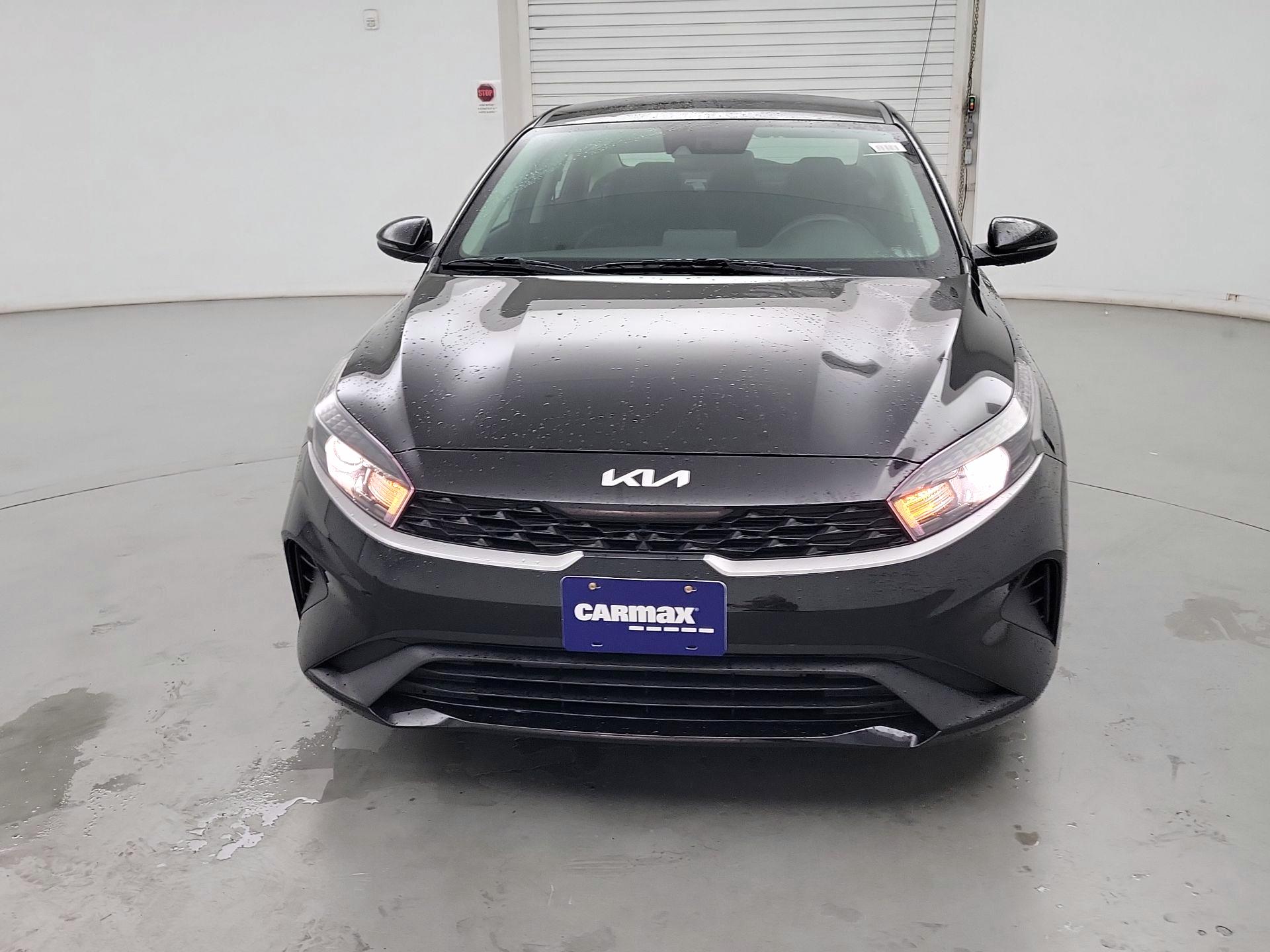 Thumbnail: 2022 Kia Forte - 2