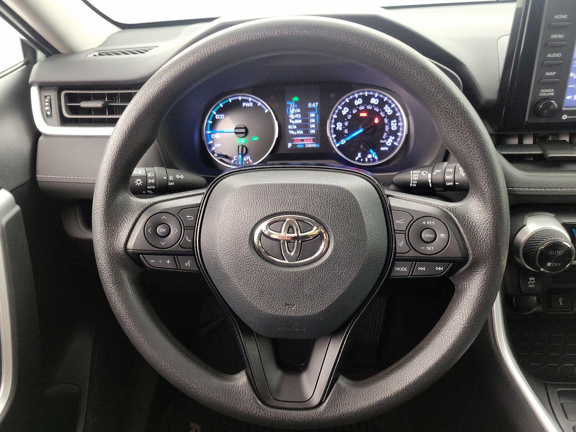 Thumbnail: 2020 Toyota RAV4 - 10