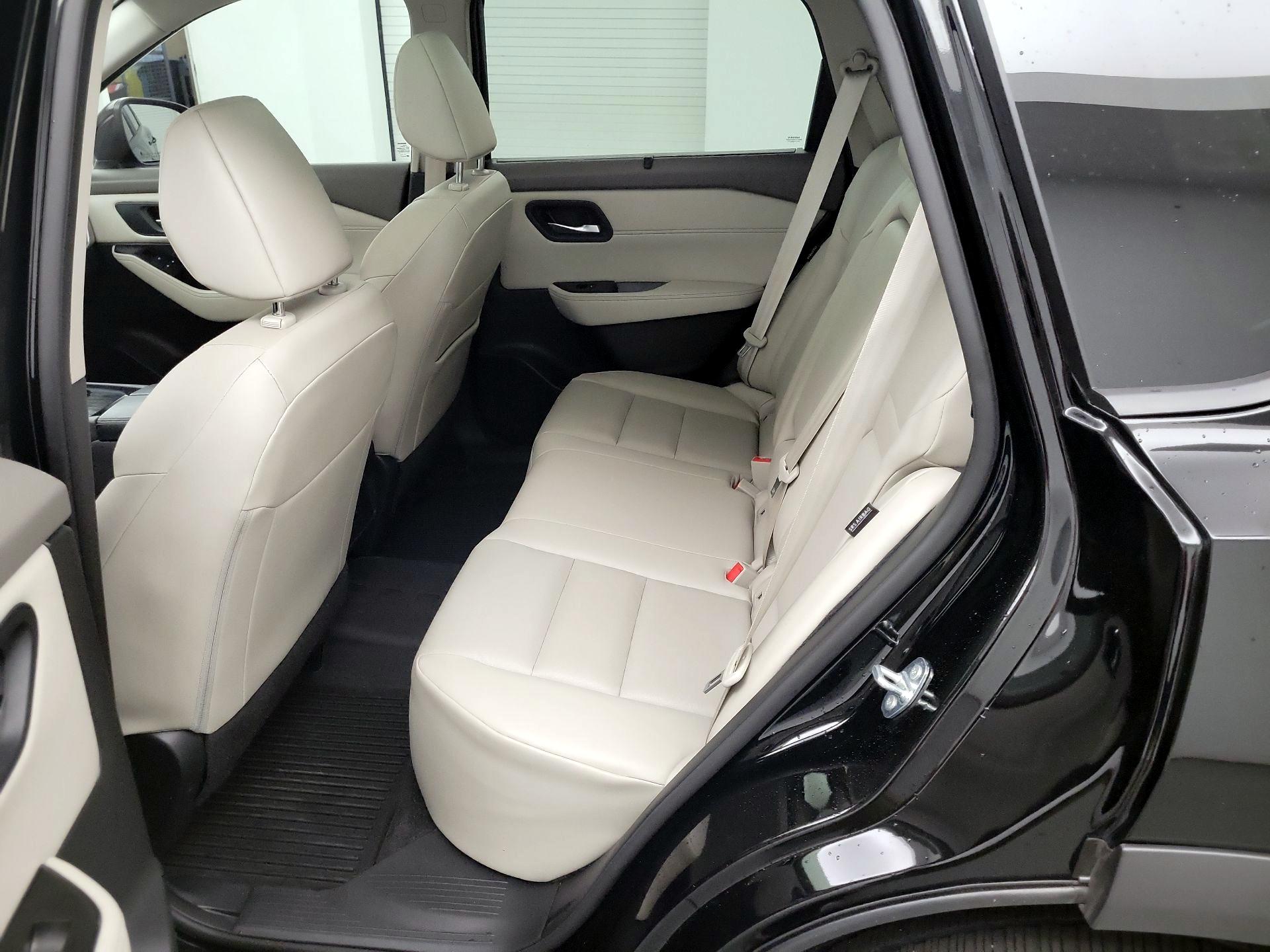 Thumbnail: 2023 Nissan Rogue - 18