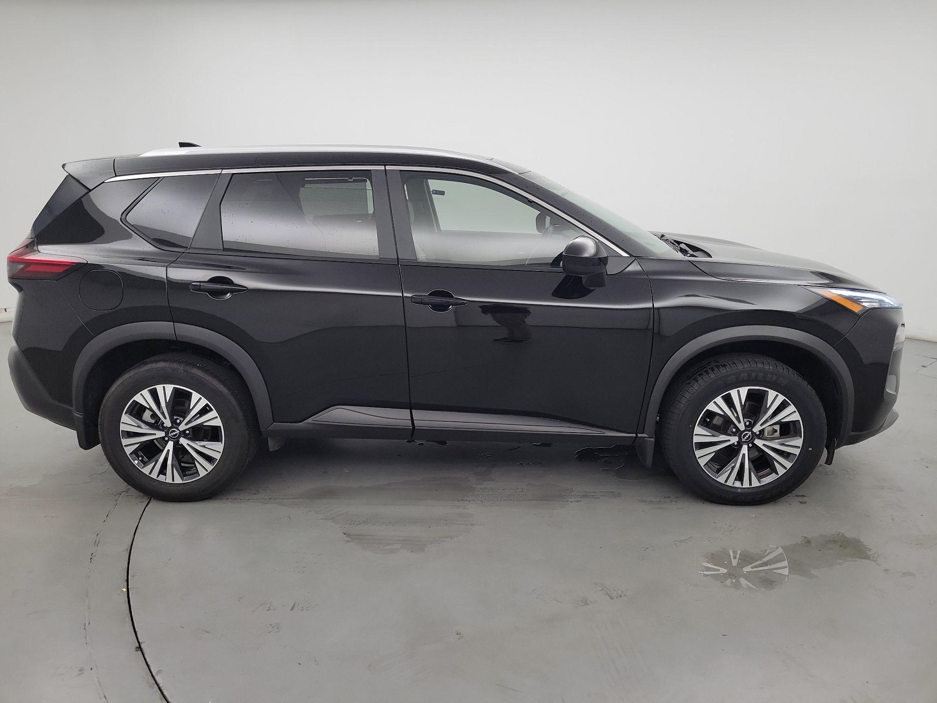 Thumbnail: 2023 Nissan Rogue - 4