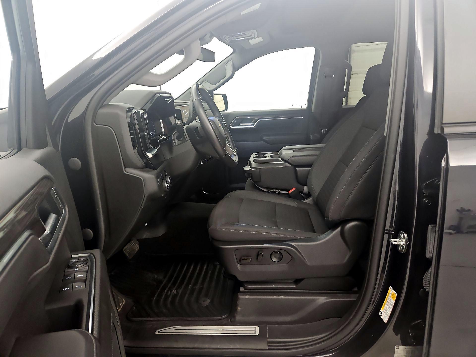 Thumbnail: 2022 Chevrolet Silverado 1500 - 11