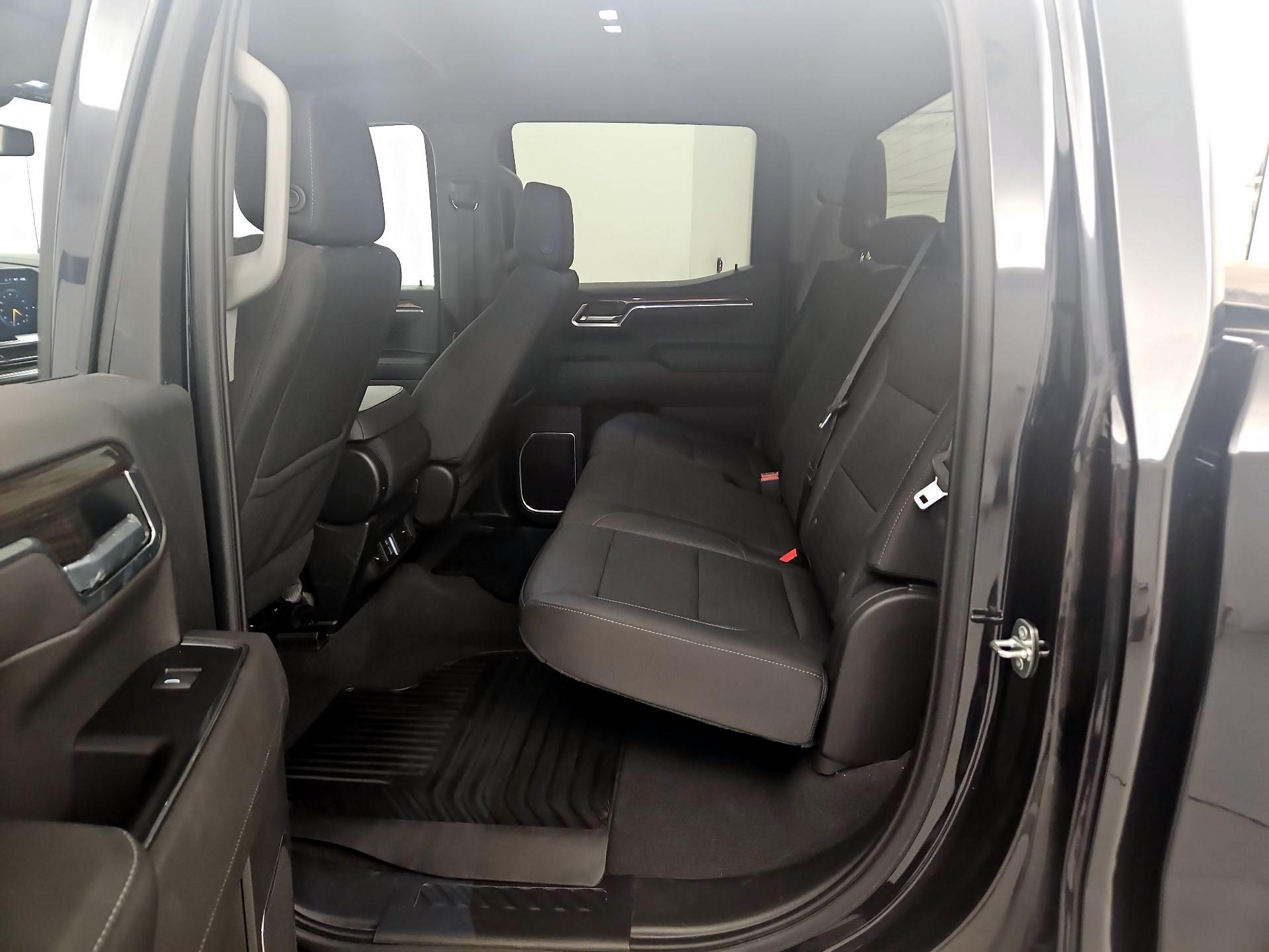 Thumbnail: 2022 Chevrolet Silverado 1500 - 19