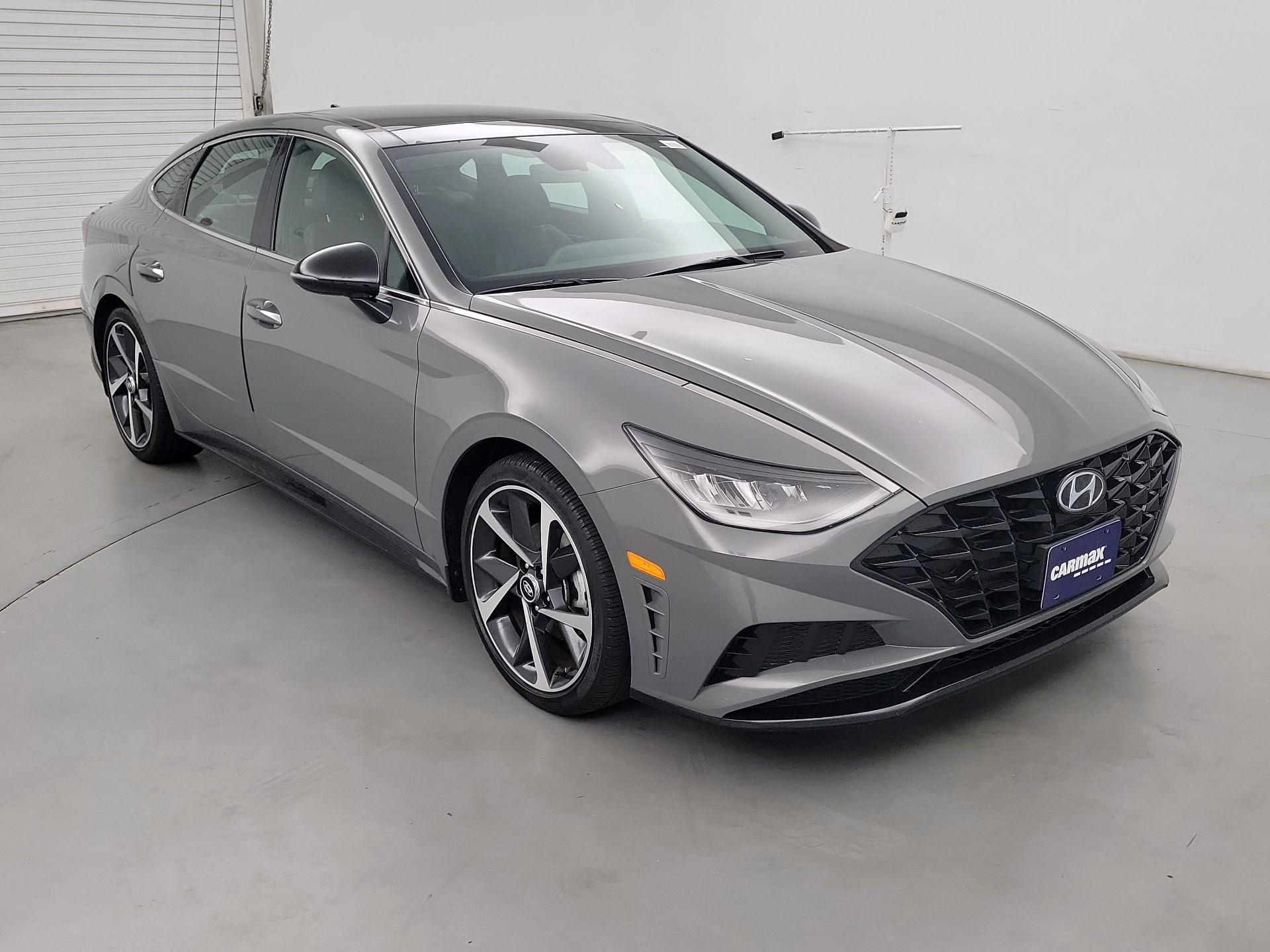Thumbnail: 2022 Hyundai Sonata - 1