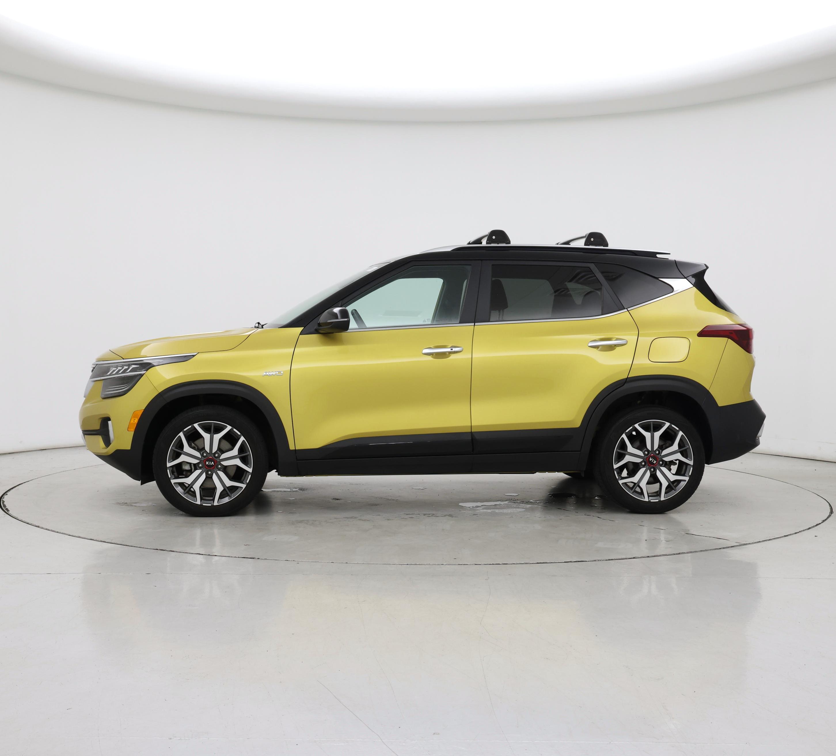 Thumbnail: 2021 Kia Seltos - 3