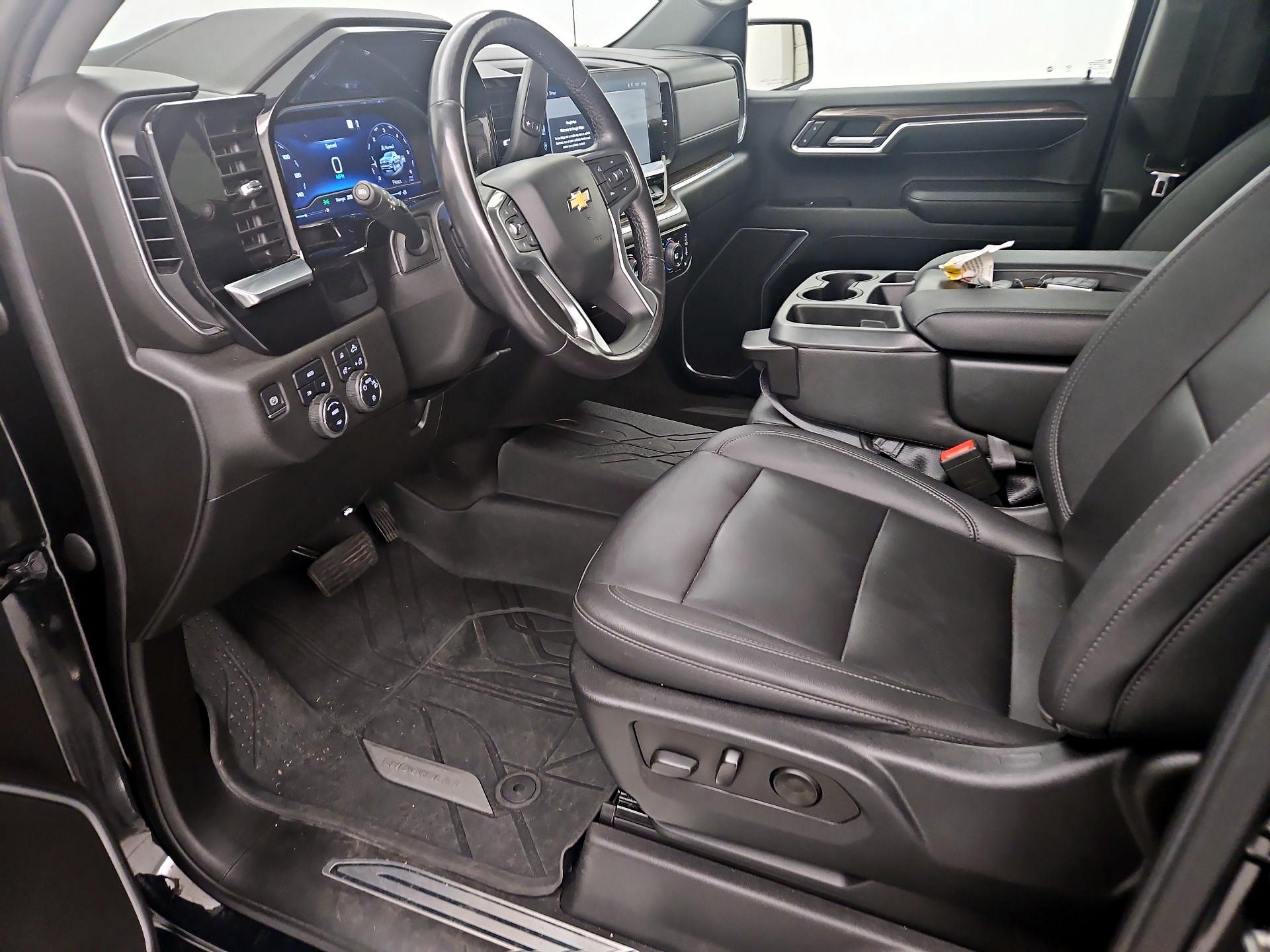 Thumbnail: 2022 Chevrolet Silverado 1500 - 11