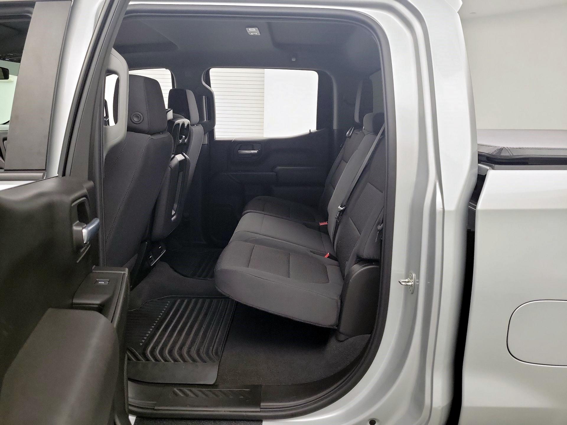 Thumbnail: 2021 Chevrolet Silverado 1500 - 17