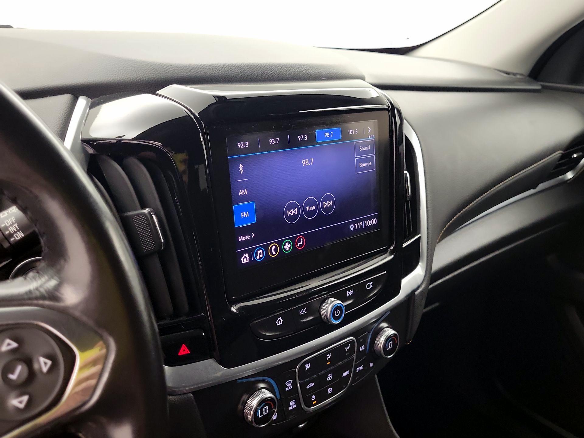Thumbnail: 2020 Chevrolet Traverse - 15