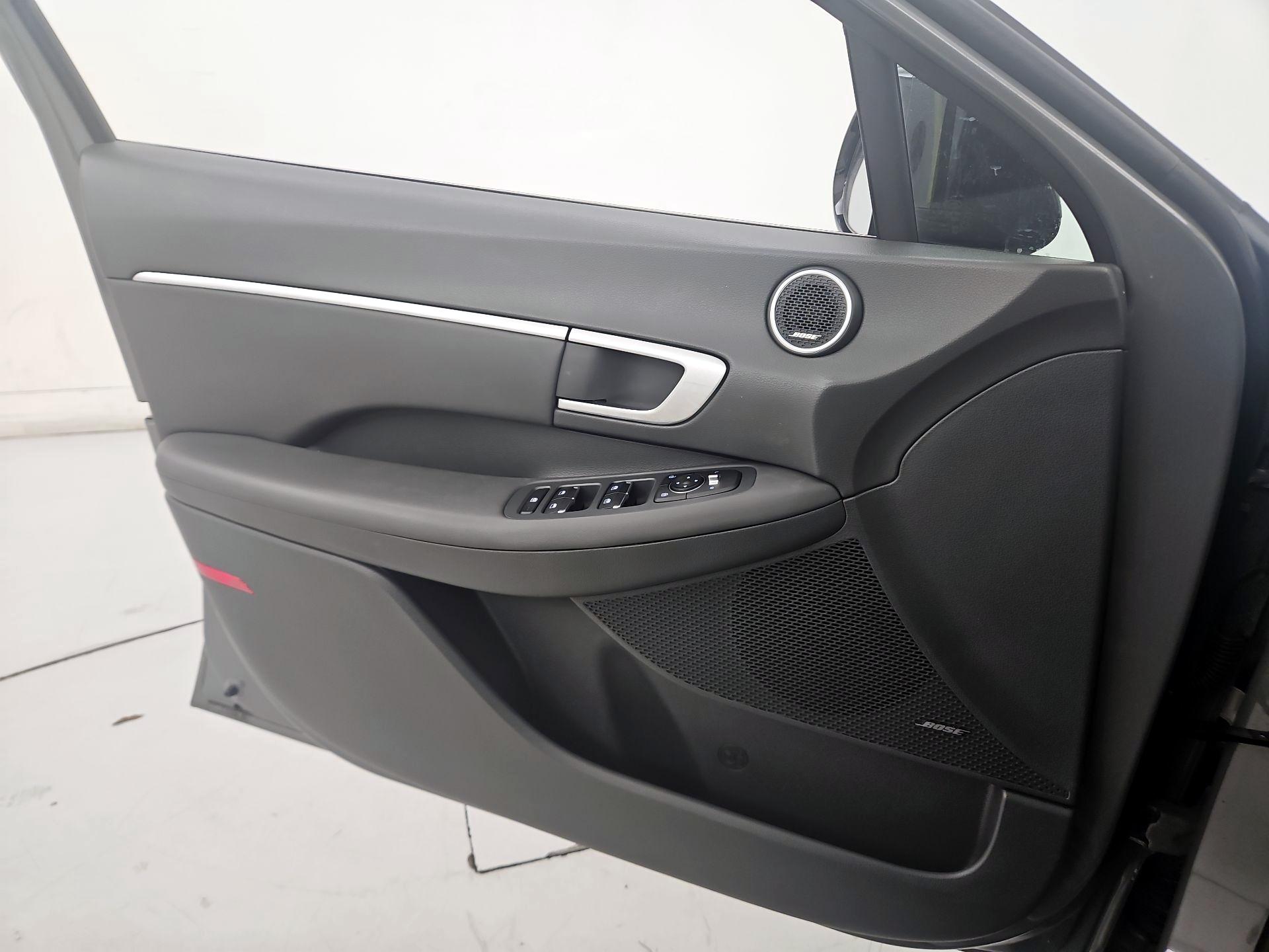 Thumbnail: 2022 Hyundai Sonata - 12