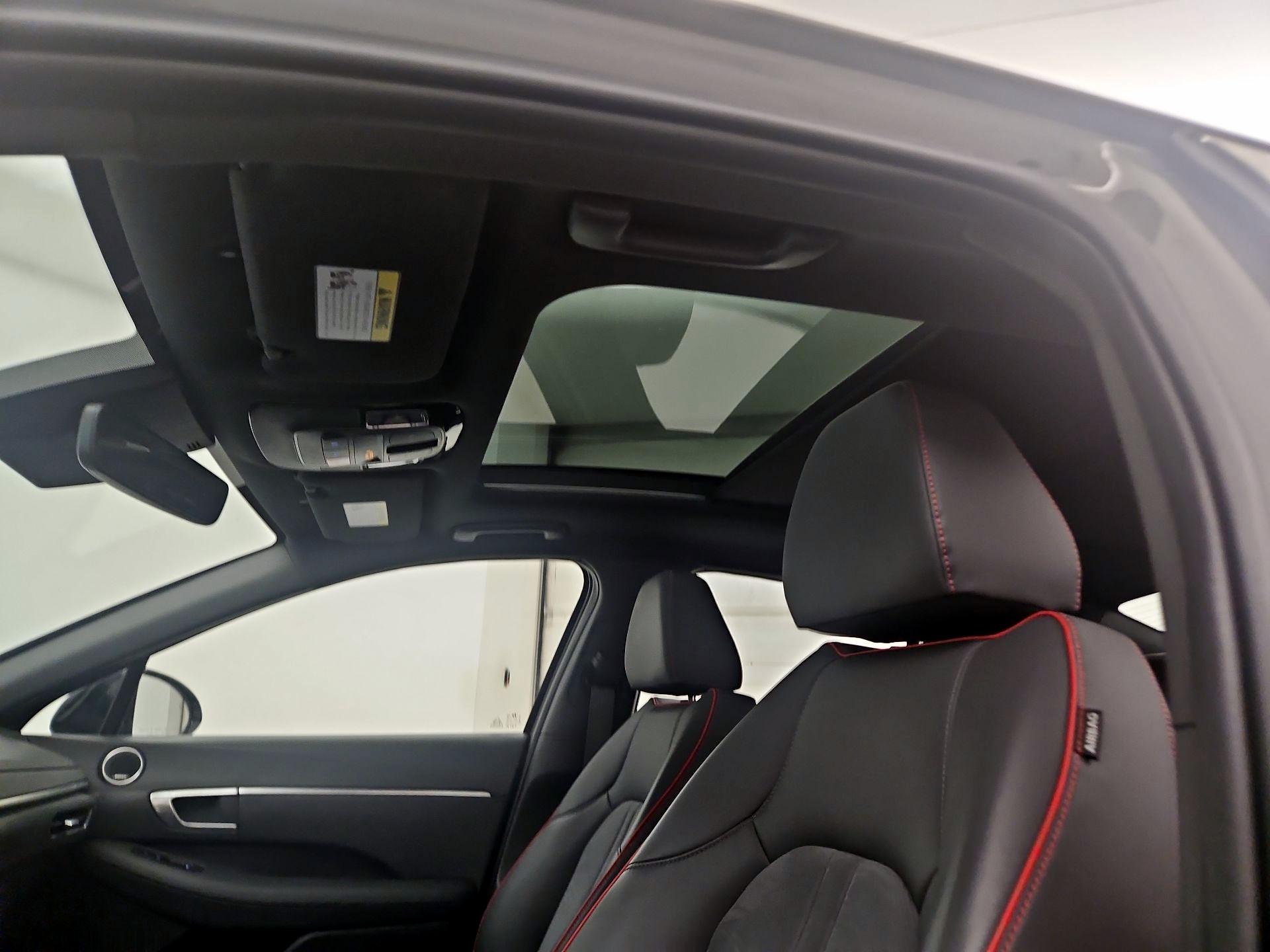 Thumbnail: 2022 Hyundai Sonata - 19
