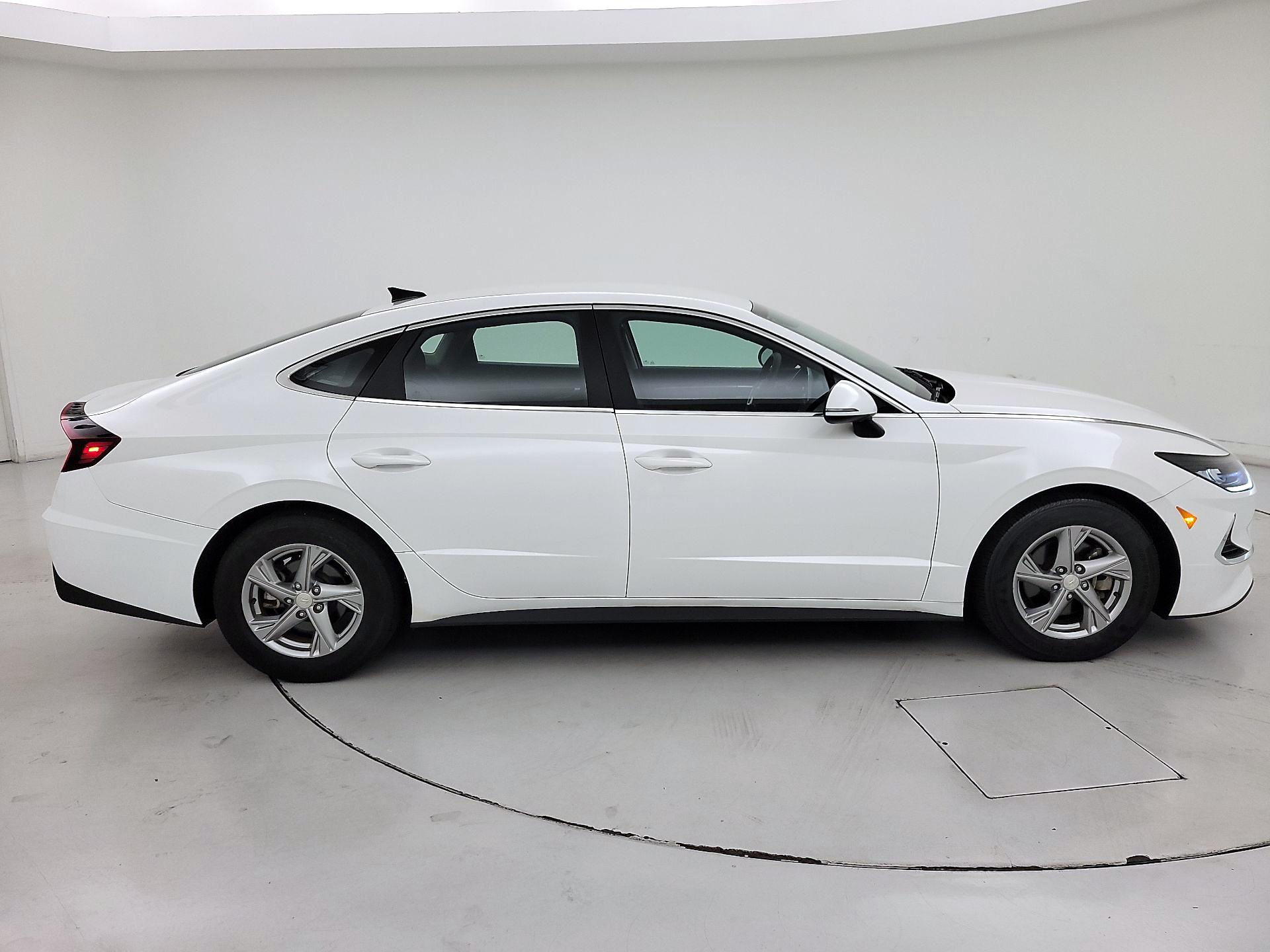 Thumbnail: 2022 Hyundai Sonata - 4