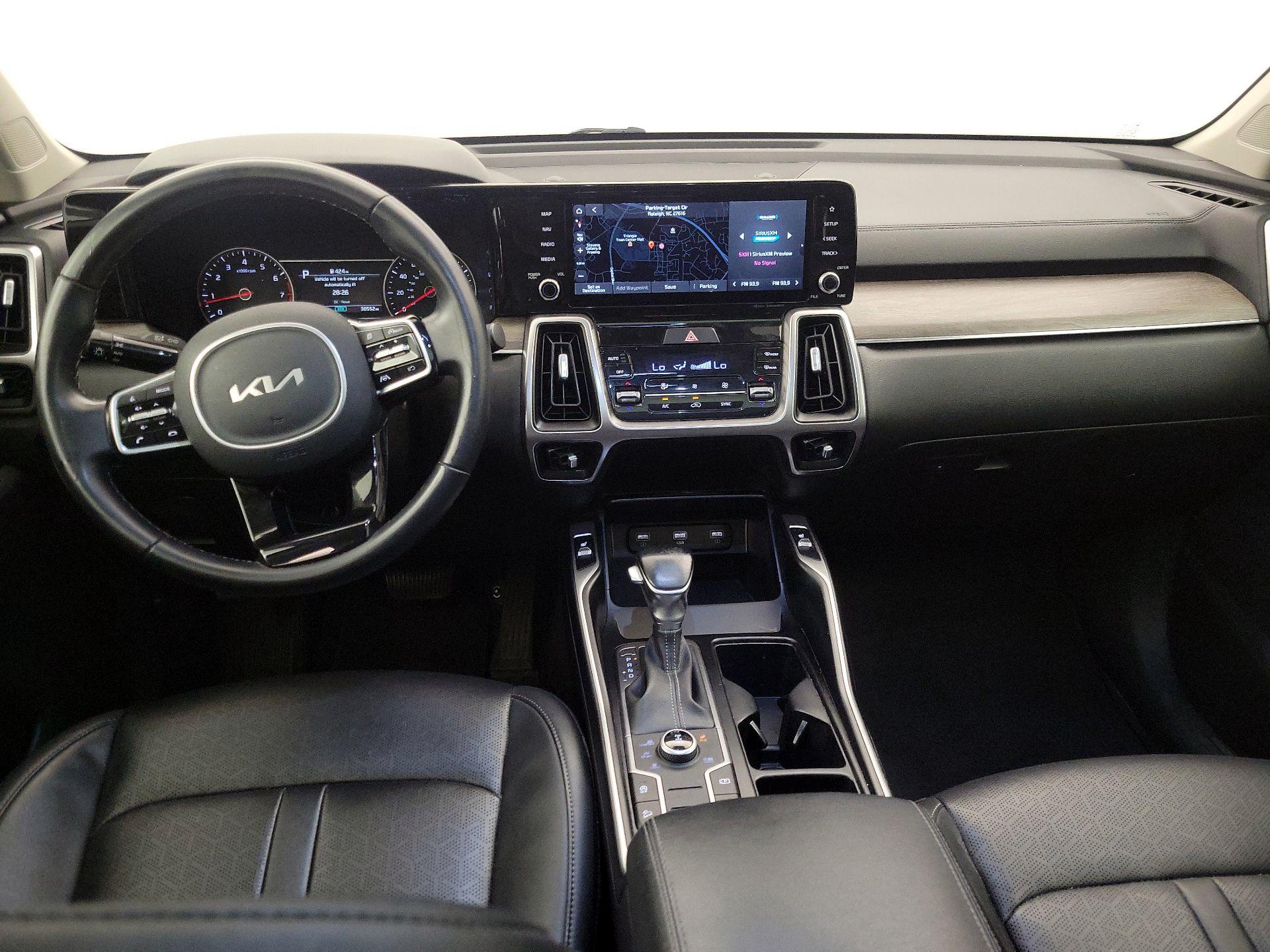 Thumbnail: 2022 Kia Sorento - 9