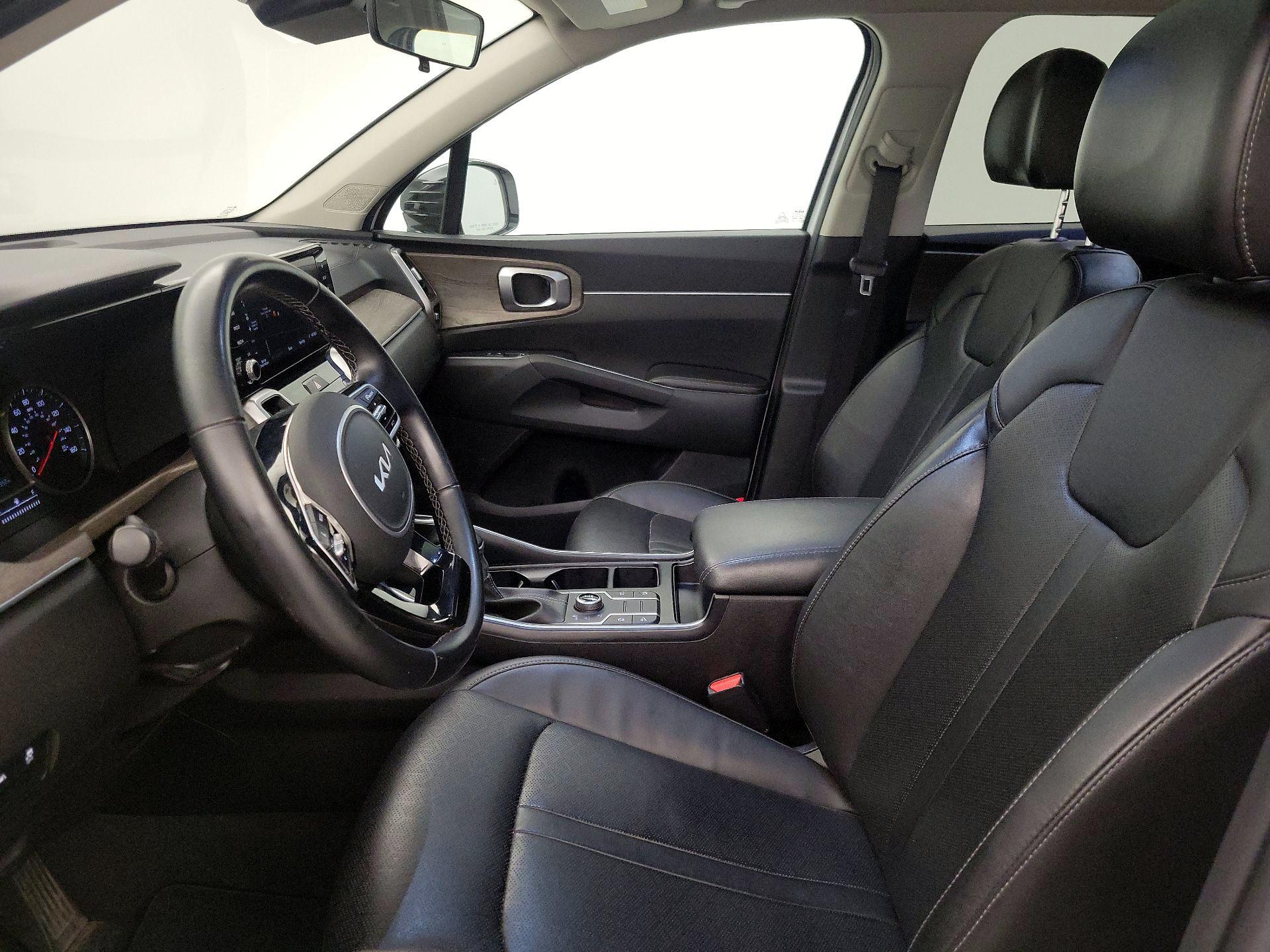Thumbnail: 2022 Kia Sorento - 11