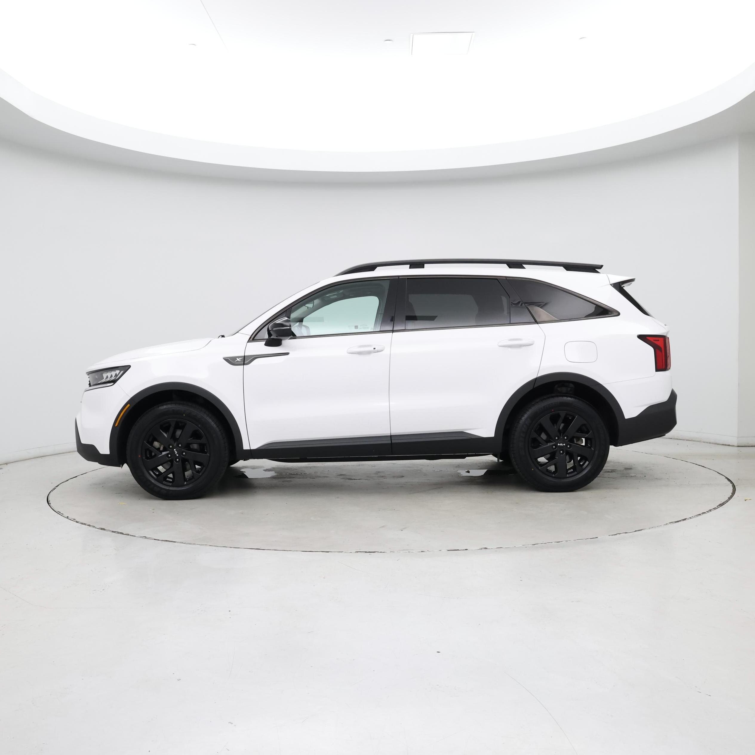 Thumbnail: 2022 Kia Sorento - 3
