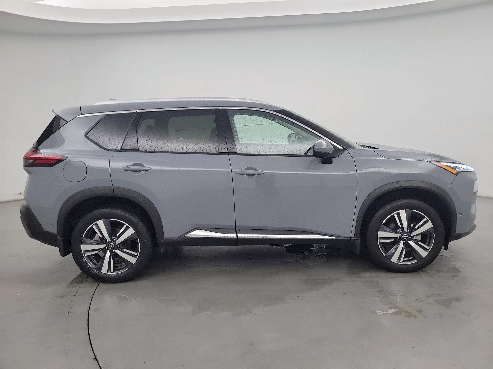 Thumbnail: 2022 Nissan Rogue - 4