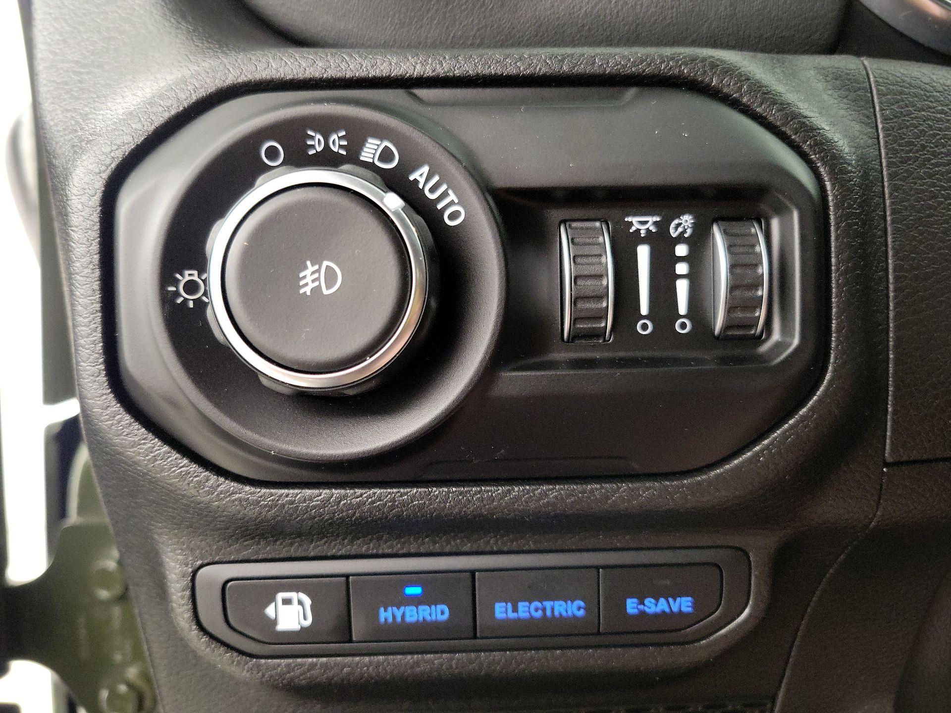 Thumbnail: 2021 Jeep Wrangler - 13