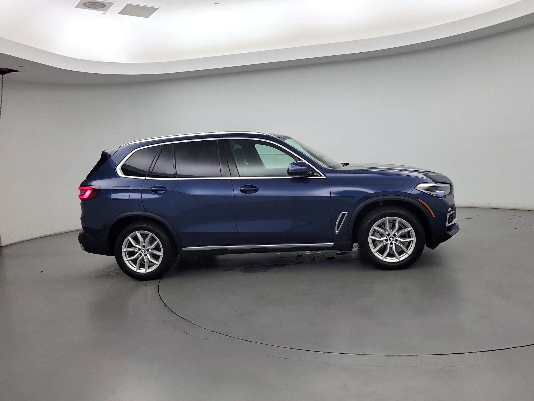 Thumbnail: 2021 BMW X5 - 4