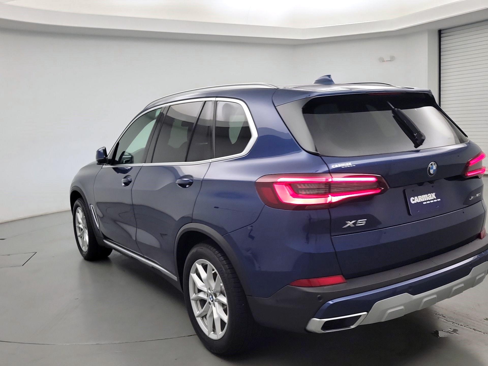 Thumbnail: 2021 BMW X5 - 7