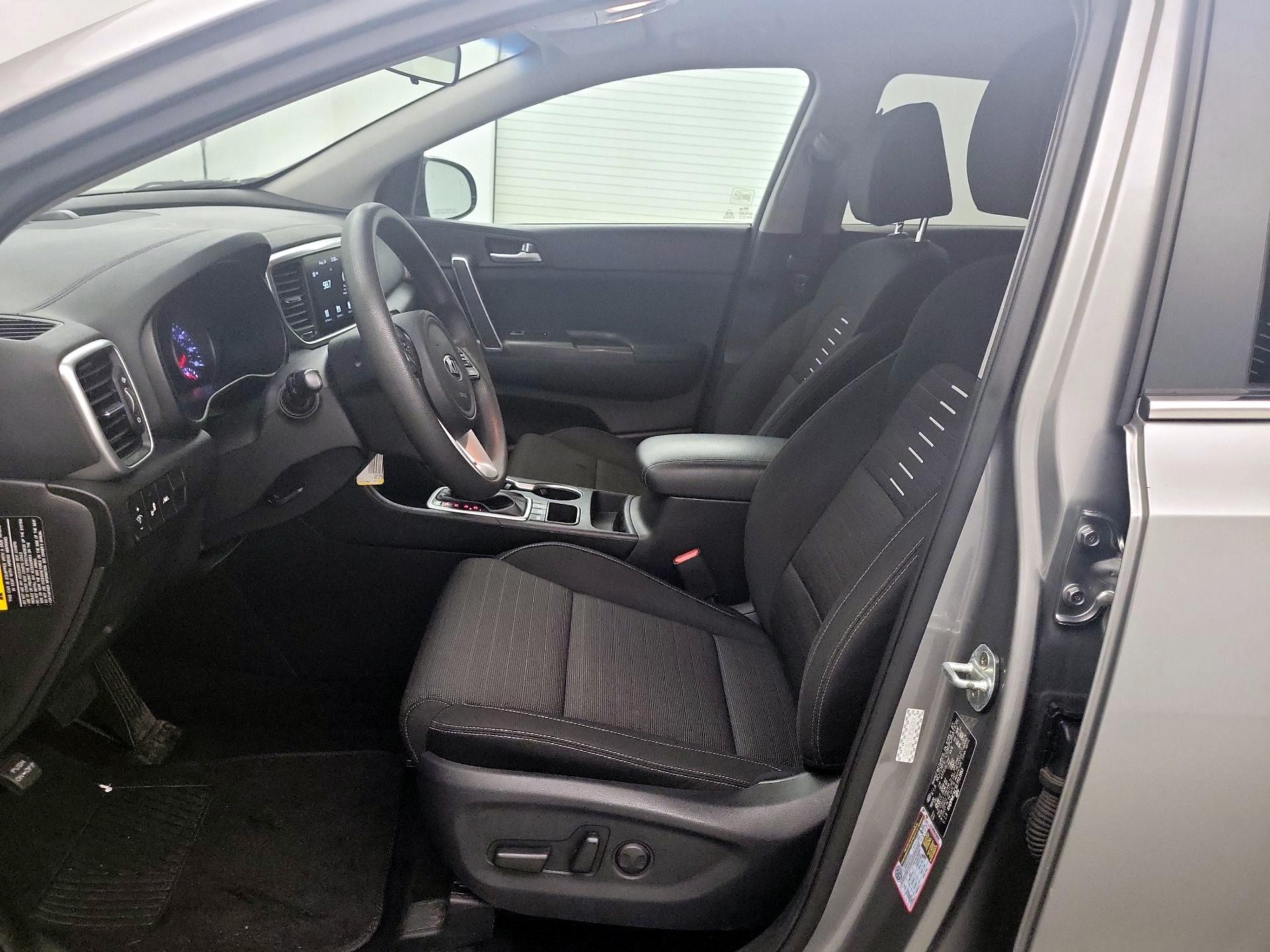 Thumbnail: 2020 Kia Sportage - 11