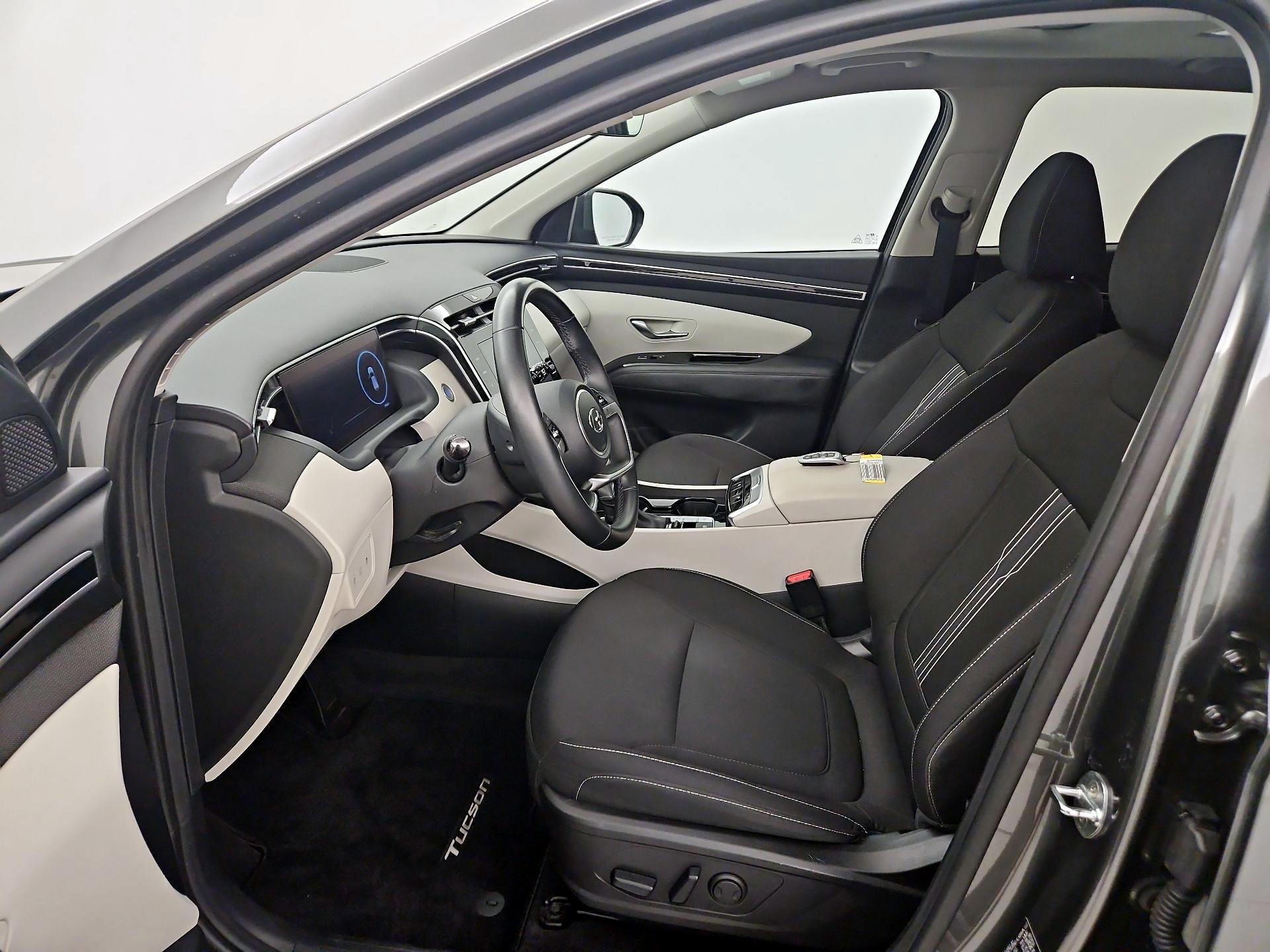 Thumbnail: 2022 Hyundai Tucson - 11