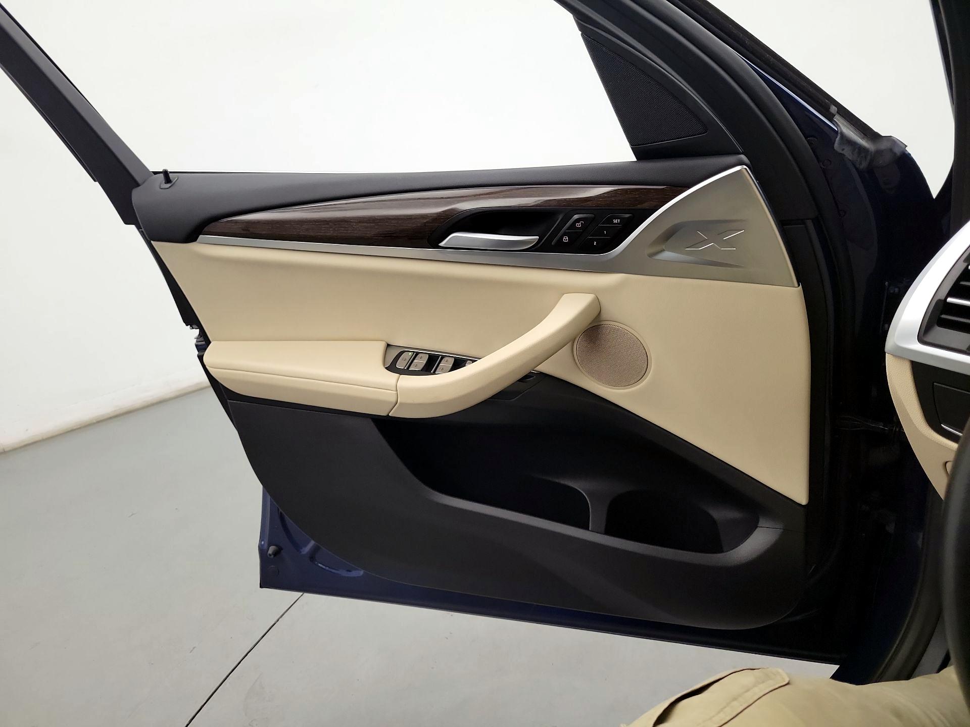 Thumbnail: 2022 BMW X3 - 10