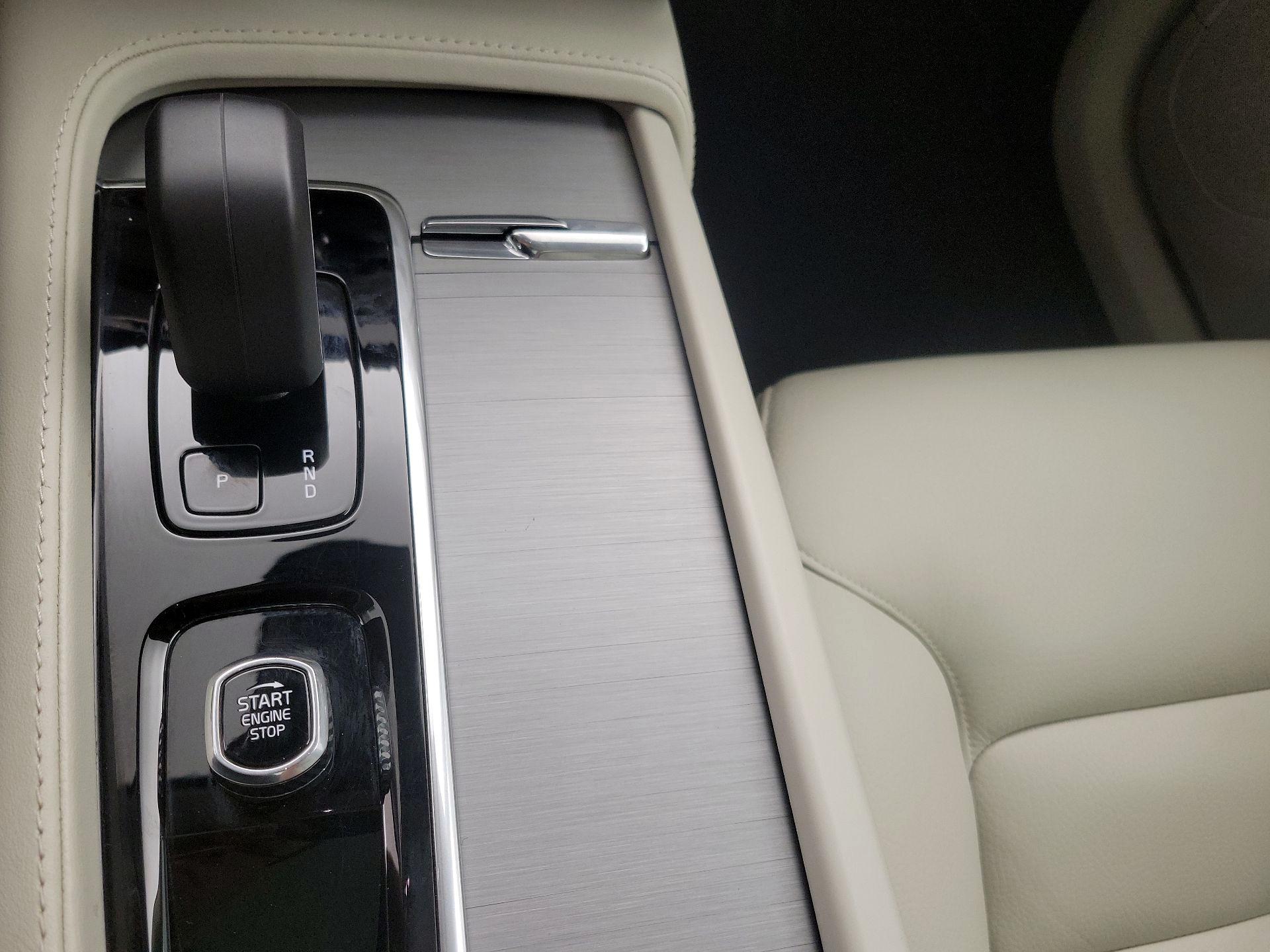 Thumbnail: 2024 Volvo XC90 - 18