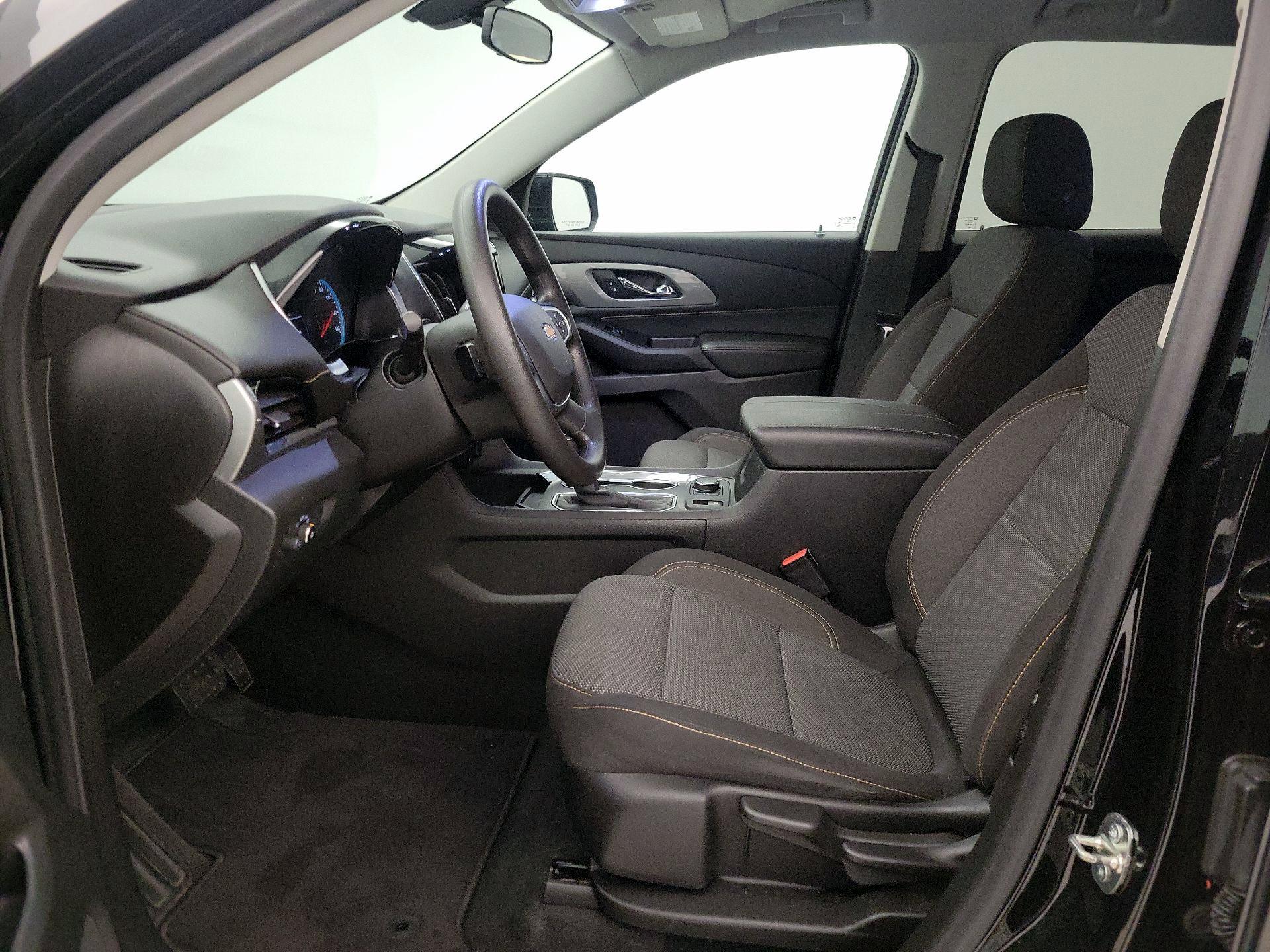 Thumbnail: 2020 Chevrolet Traverse - 11