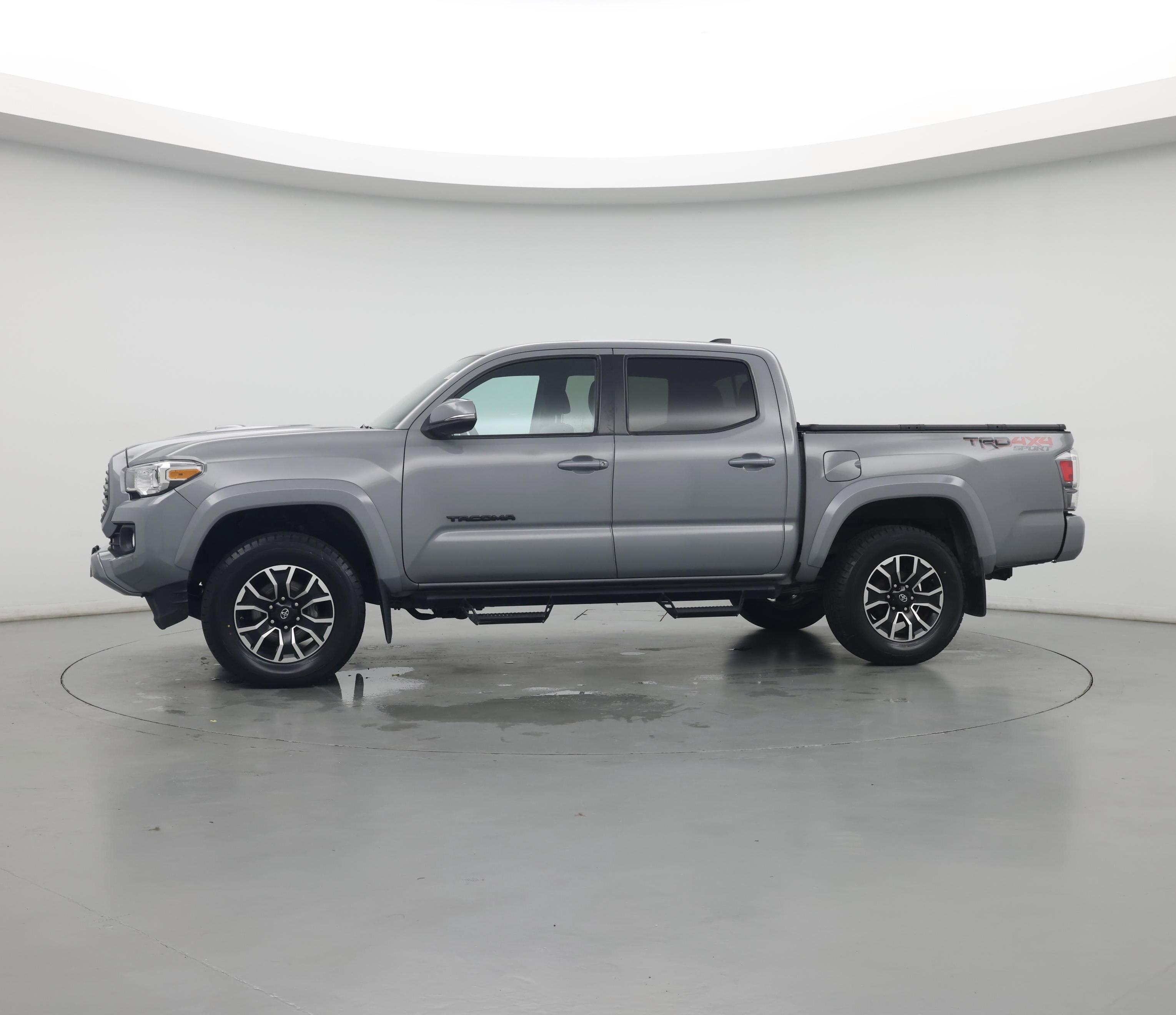 Thumbnail: 2021 Toyota Tacoma - 4
