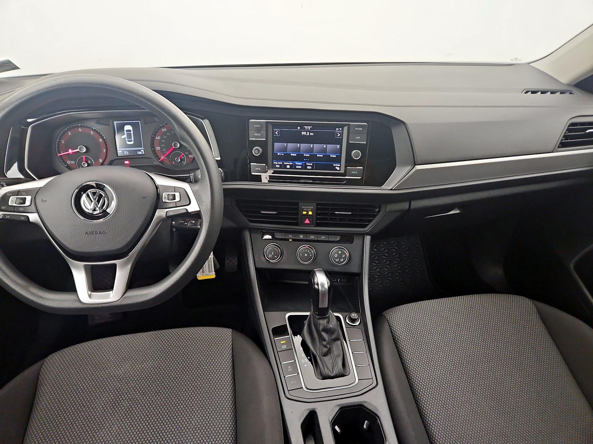 Thumbnail: 2021 Volkswagen Jetta - 9