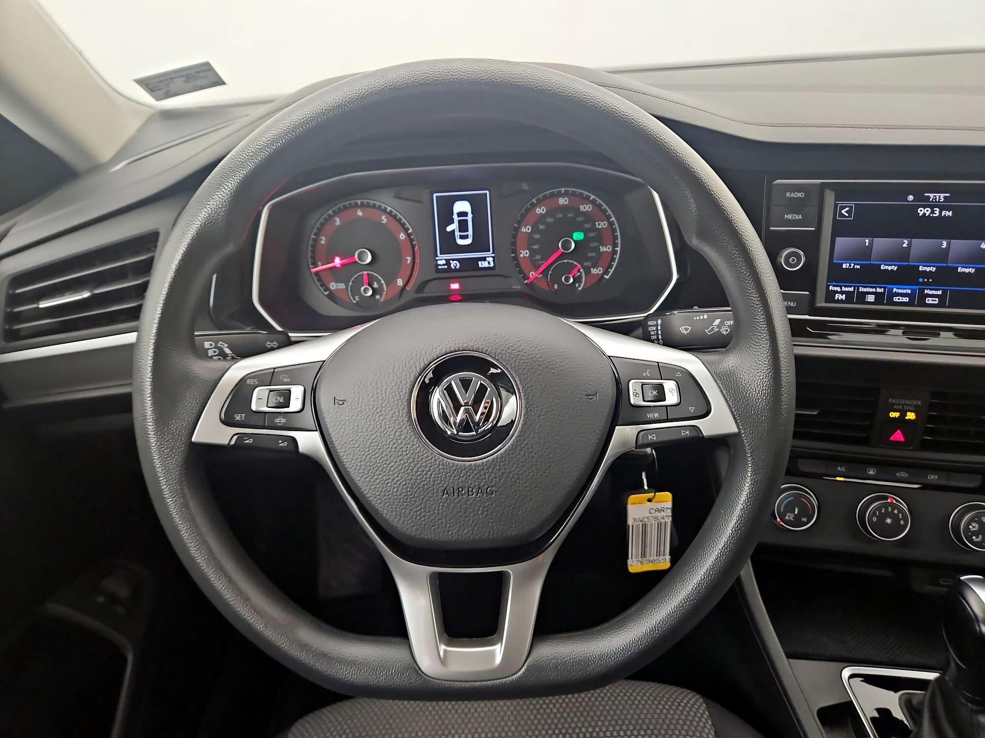 Thumbnail: 2021 Volkswagen Jetta - 10